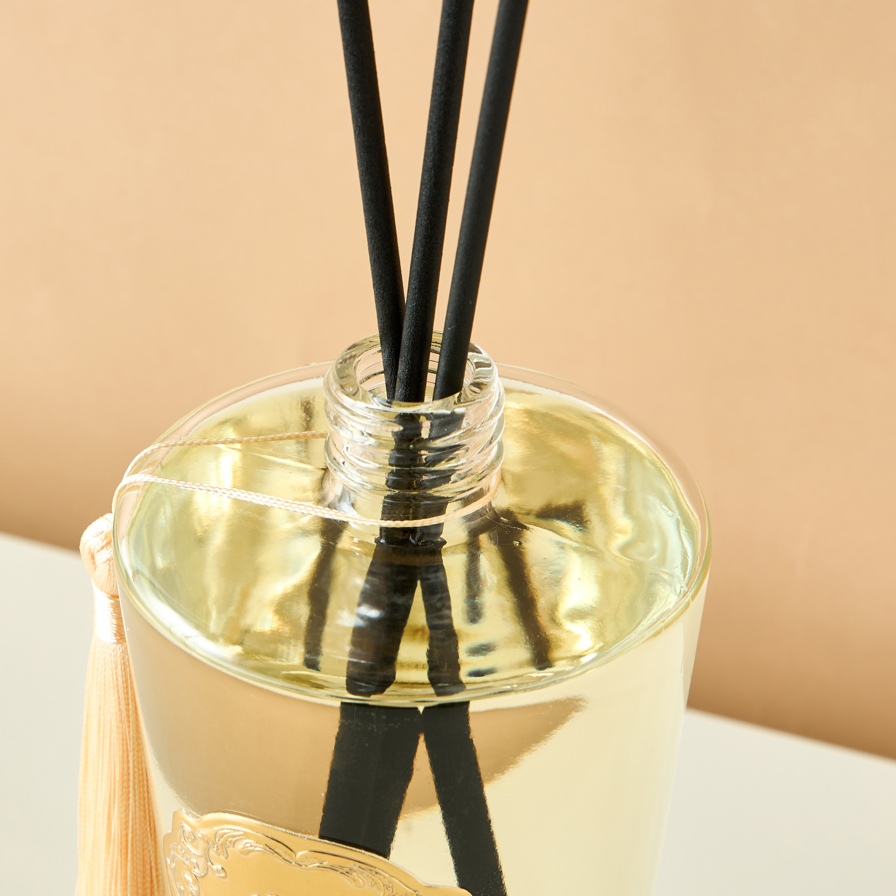 Scent.d London Sweet Vanilla Reed Diffuser - 500 ml-household-homefragrance-reeddiffusers-image-3