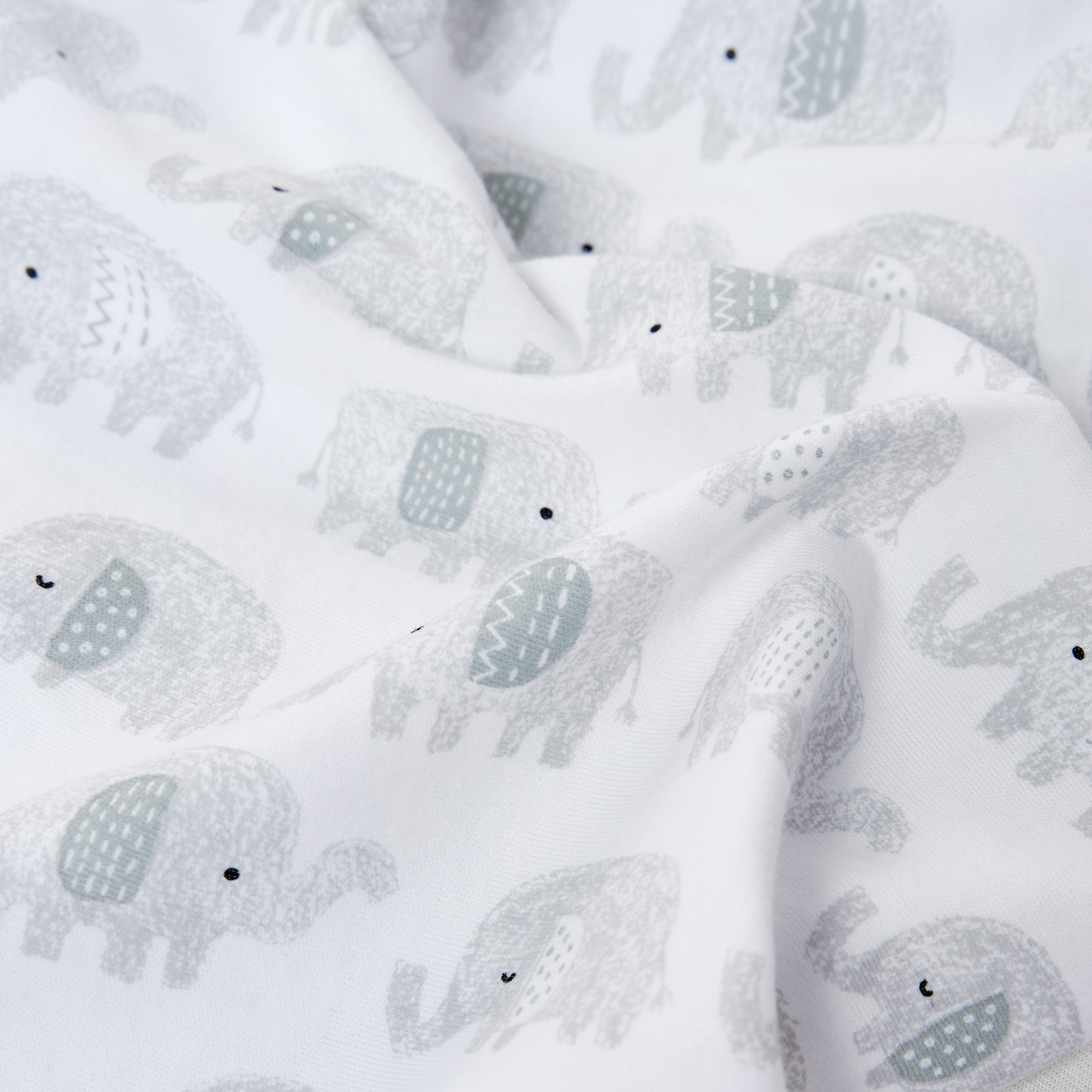 قماط نوم أطفال بطبعات فيل من جونيورز - 0-3 شهور-baby-nursery-blanketsandswaddles-swaddlesandsleepingbags-image-2