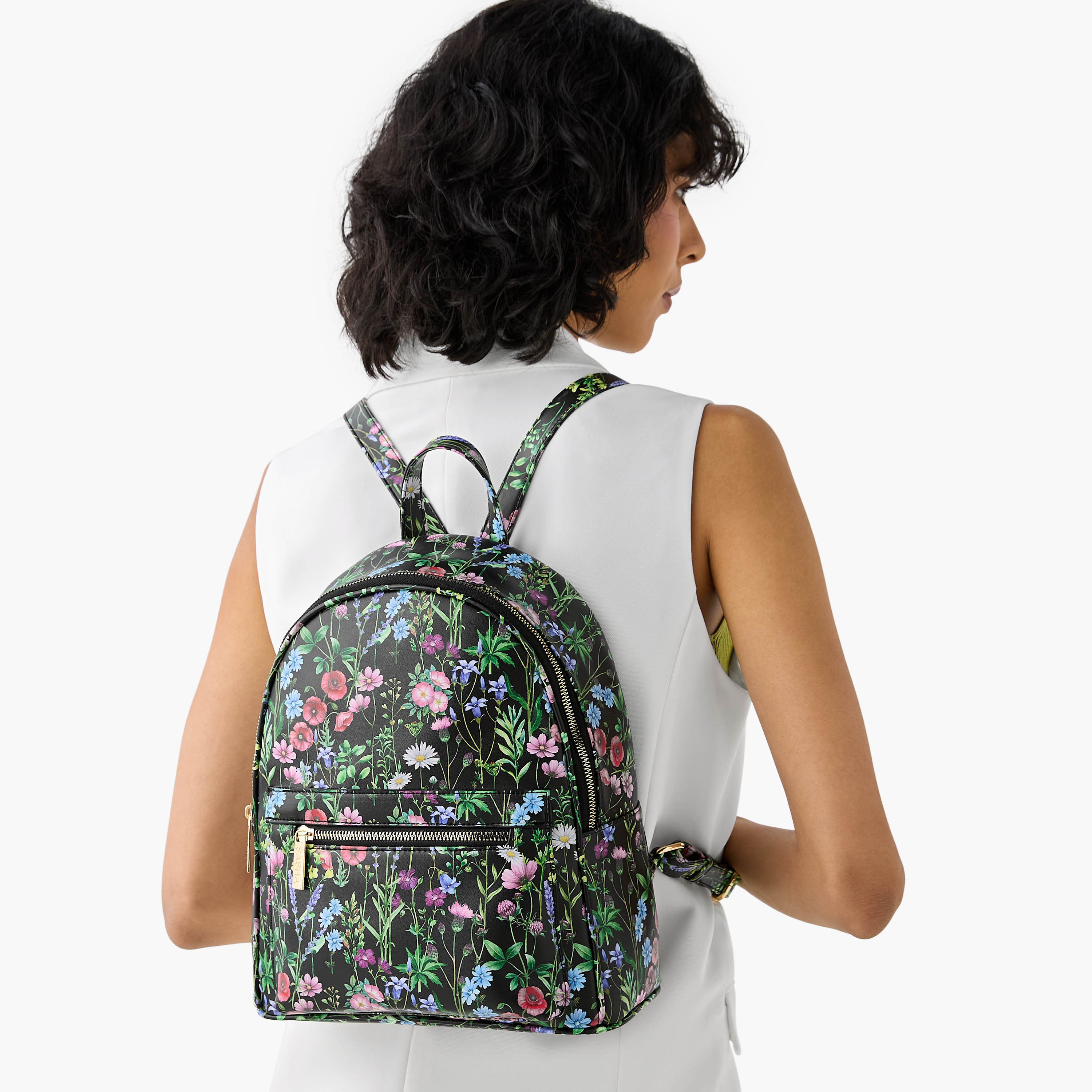 شنطة ظهر بطبعات زهور مع حمّالات قابلة للتعديل وسحّاب إغلاق من ساشا - 26×17×32 سم-women-bagsandwallets-backpacks-image-2
