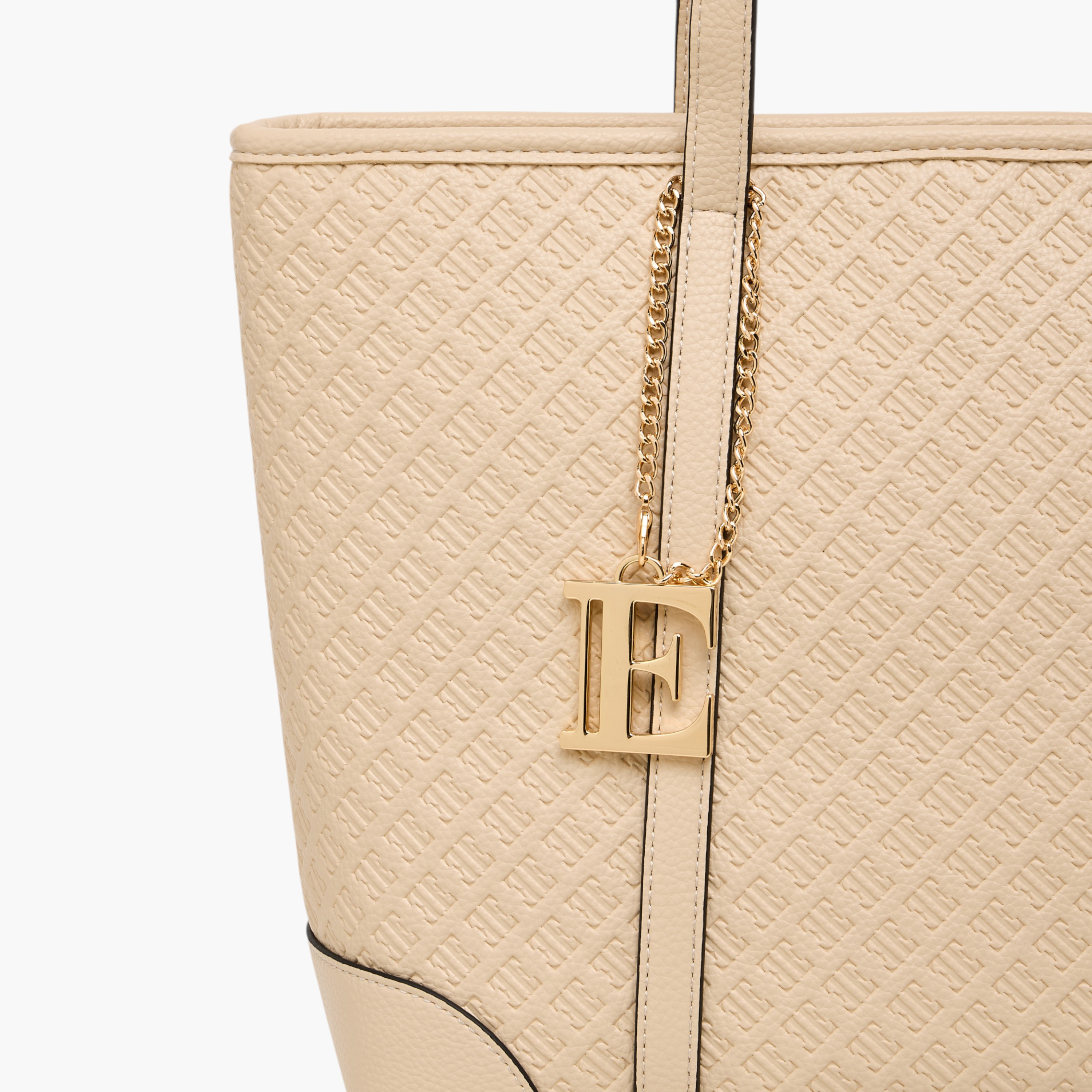 شنطة توتي بنقوش مونوجرام وسحاب إغلاق من إيل-women-bagsandwallets-handbags-image-6