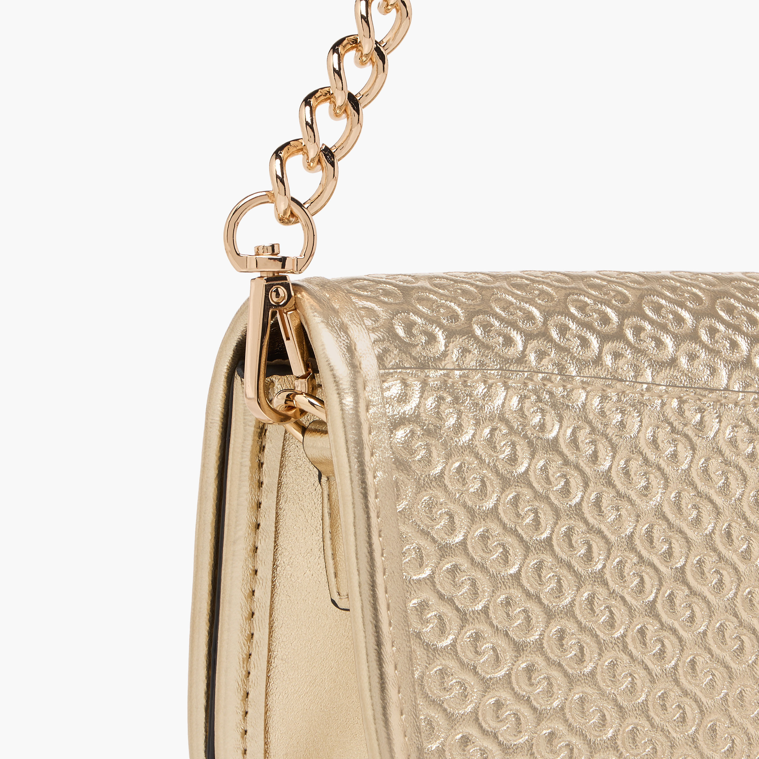 شنطة كتف بنقوش مونوجرام بارزة وحزام سلسلة من سيليست-women-bagsandwallets-handbags-image-7