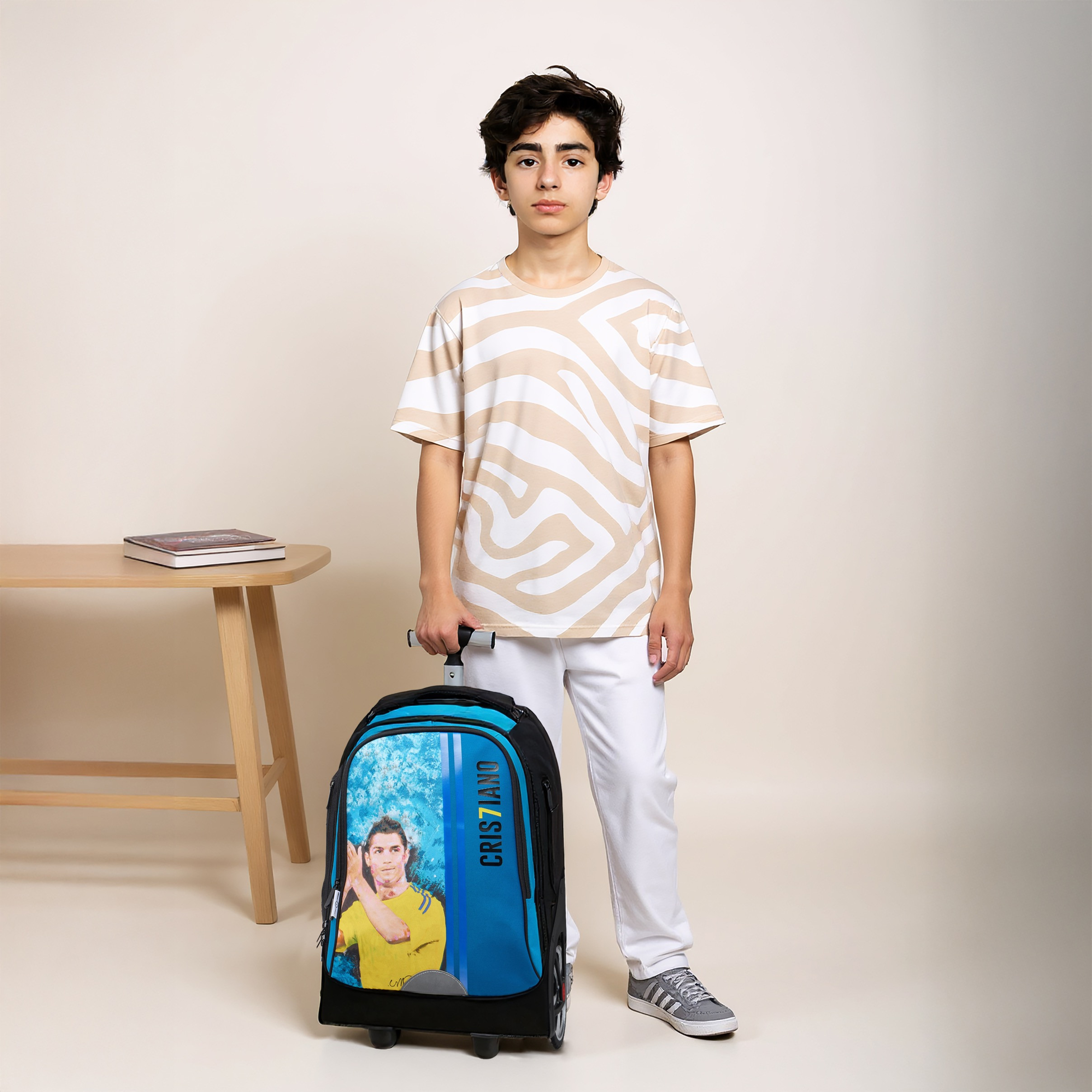 Cristiano Ronaldo Print Trolley Bag with Retractable Handle - 18 inches-school-bagsandbackpacks-trolleybags-image-3