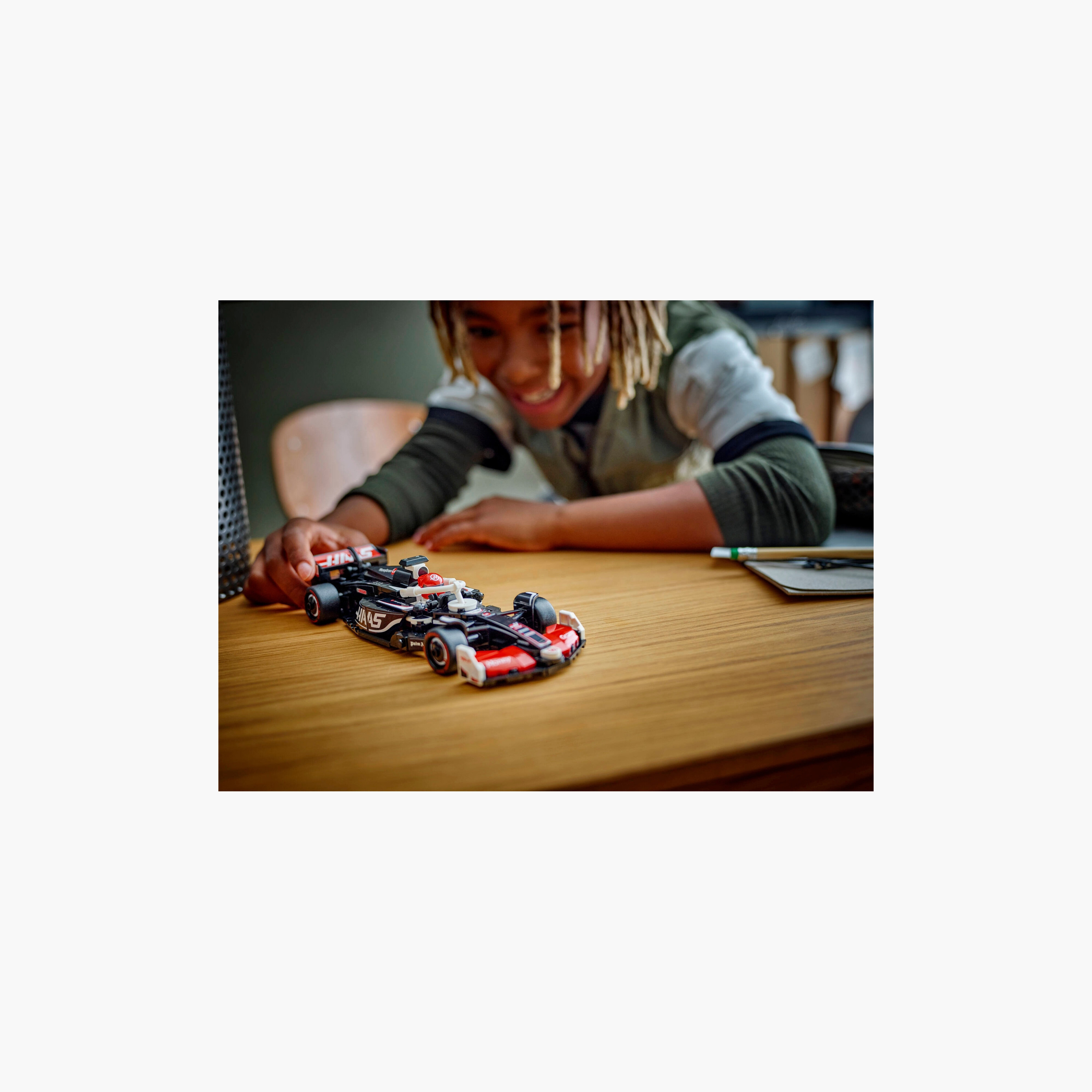 لعبة سيارة سباق فريق مونيجرام هاس VF-24 من ليجو® سبيد تشامبيونز 77250-toys-buildingblocks-blocks-image-6