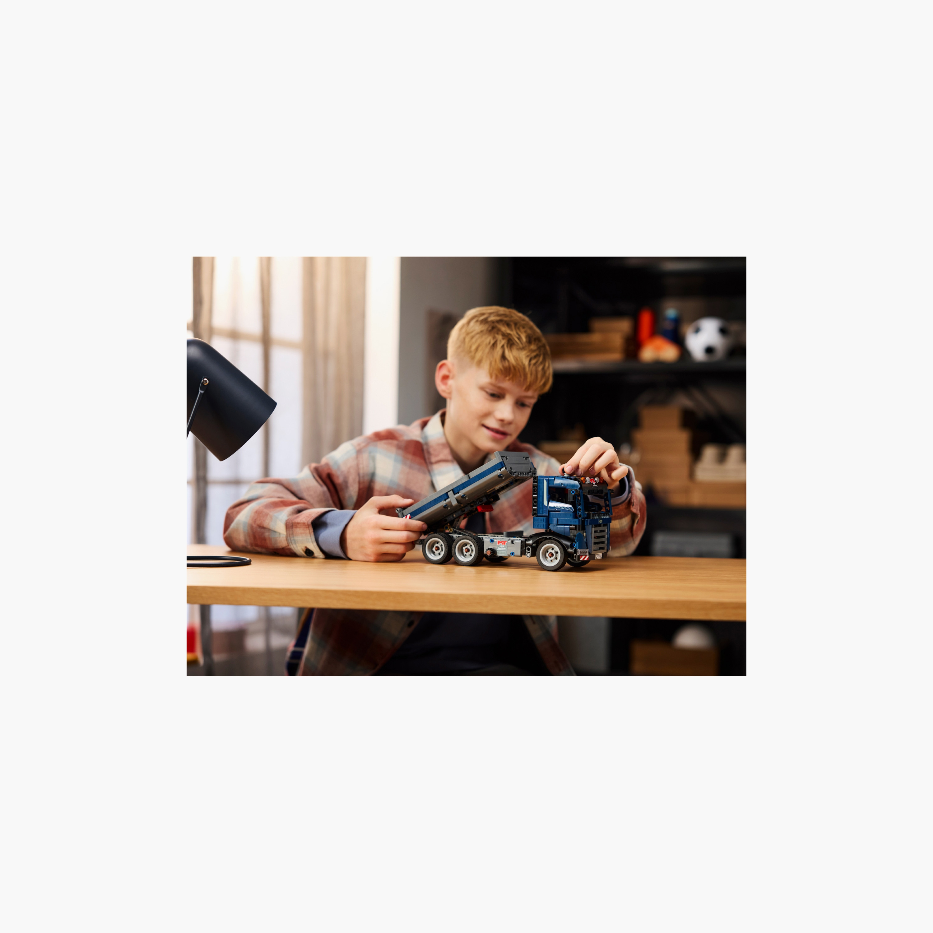 لعبة الشاحنة القلابة من ليغو® Technic، مجموعة مركبة التشييد الزرقاء 42203-toys-buildingblocks-blocks-image-3