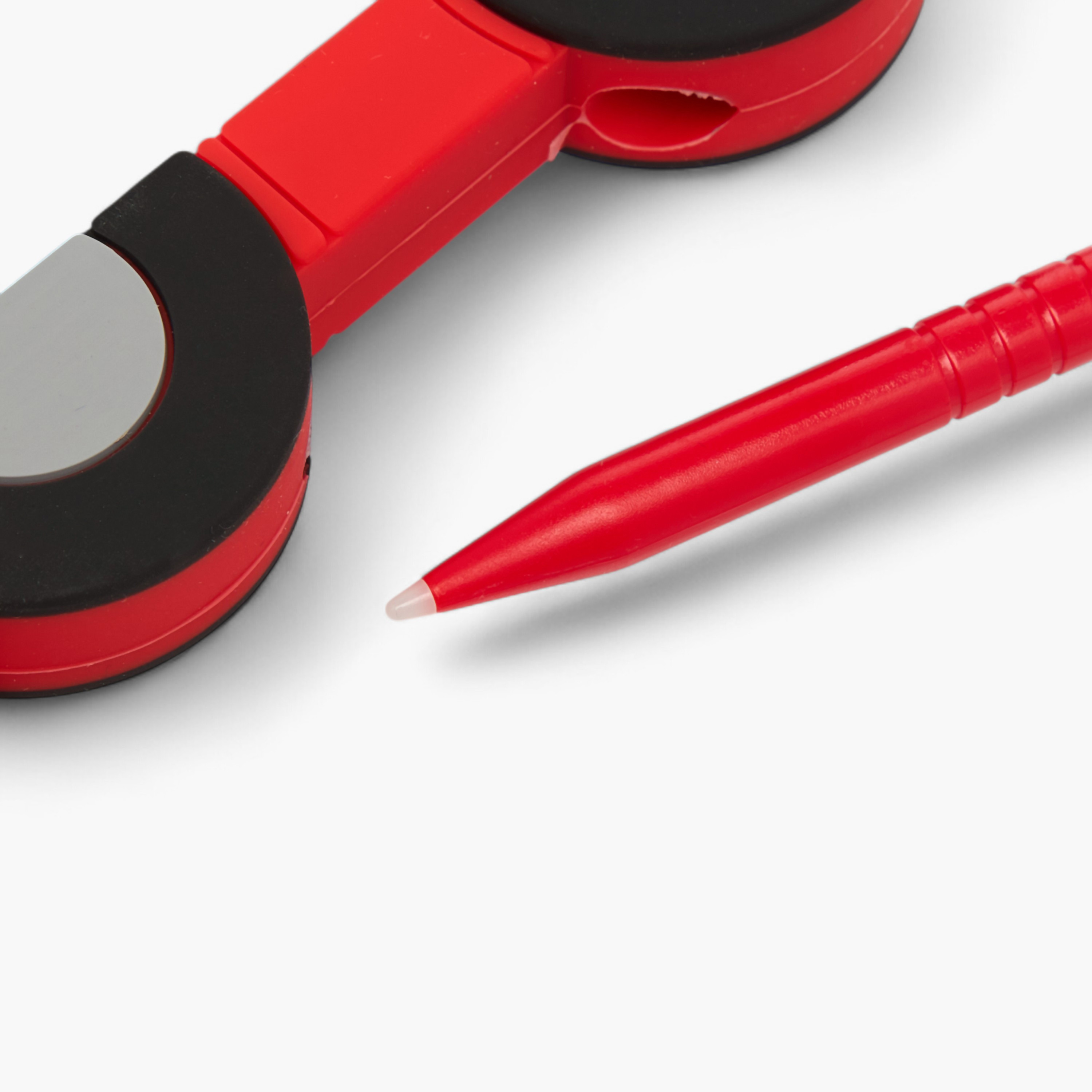 لوح كتابة بشاشة إل سي دي على شكل شاحنة-travel-accessories-image-6