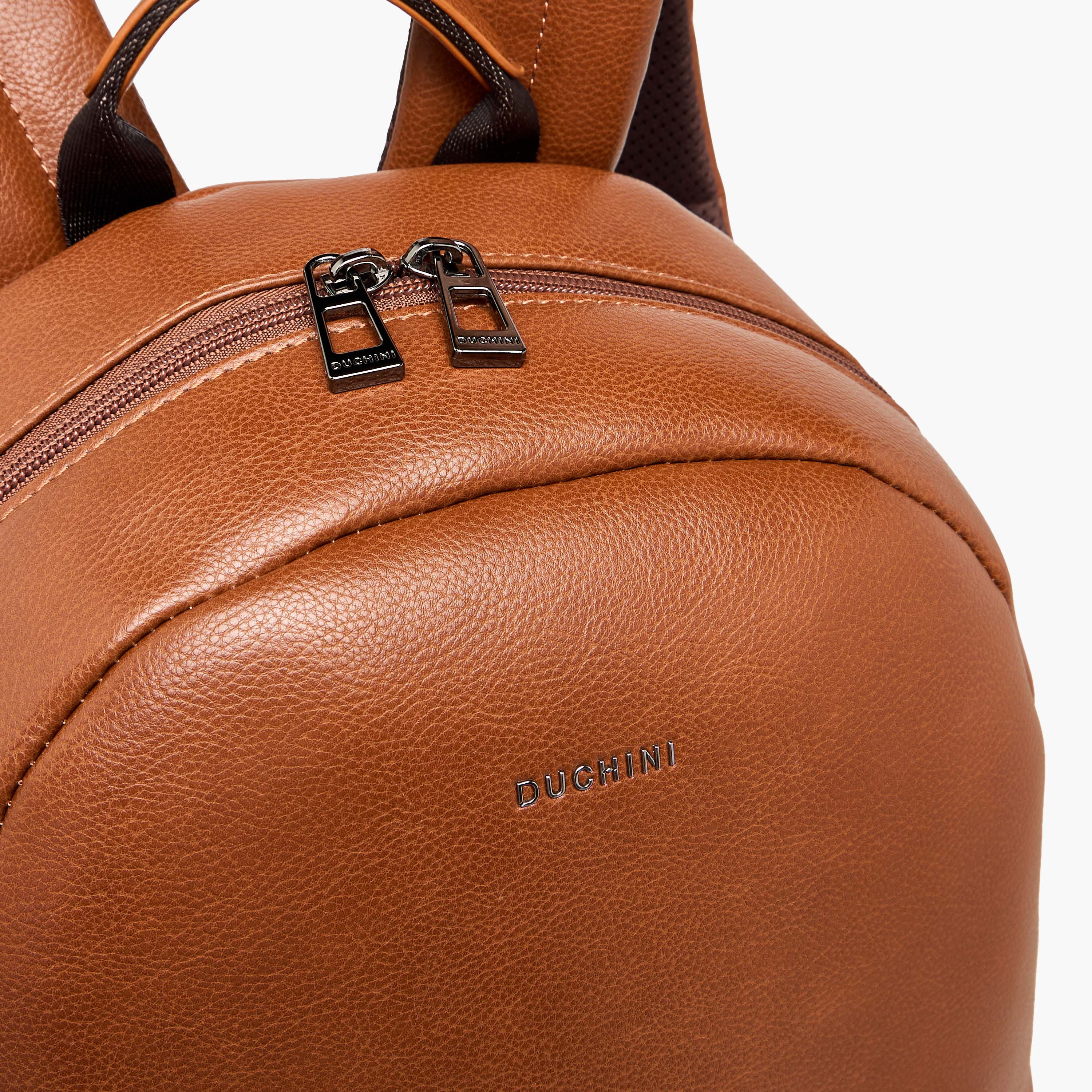شنطة ظهر مقلمة بسحاب إغلاق من دوتشيني - 31x17x43 سم-men-bags-image-4