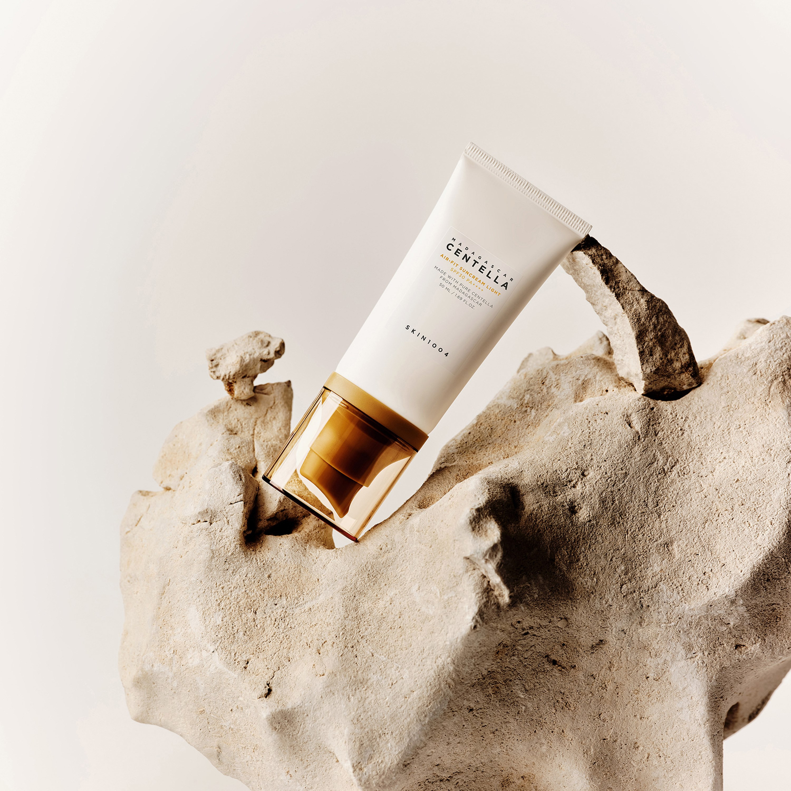 واقي الشمس Skin1004 Madagascar Centella Air-Fit Suncream Light 50Ml-beautyandpersonalcare-kbeauty-skin-suncare-facesunscreen-image-8