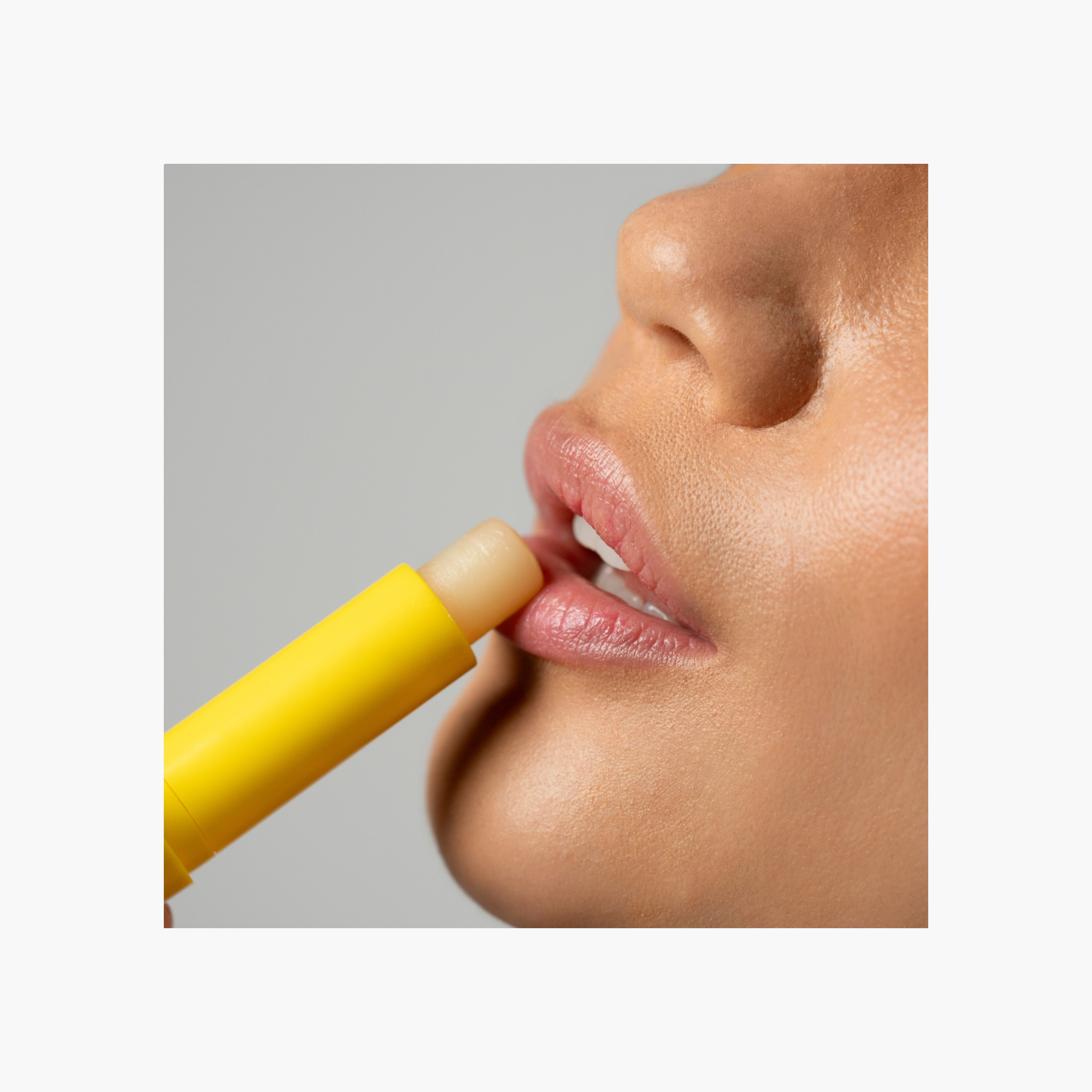 Dr. PAWPAW Lip Balm for Dryness with Castor Oil and Aloe Vera - 4 gms-beautyandpersonalcare-kbeauty-makeup-lips-lipglossesandbalms-image-4