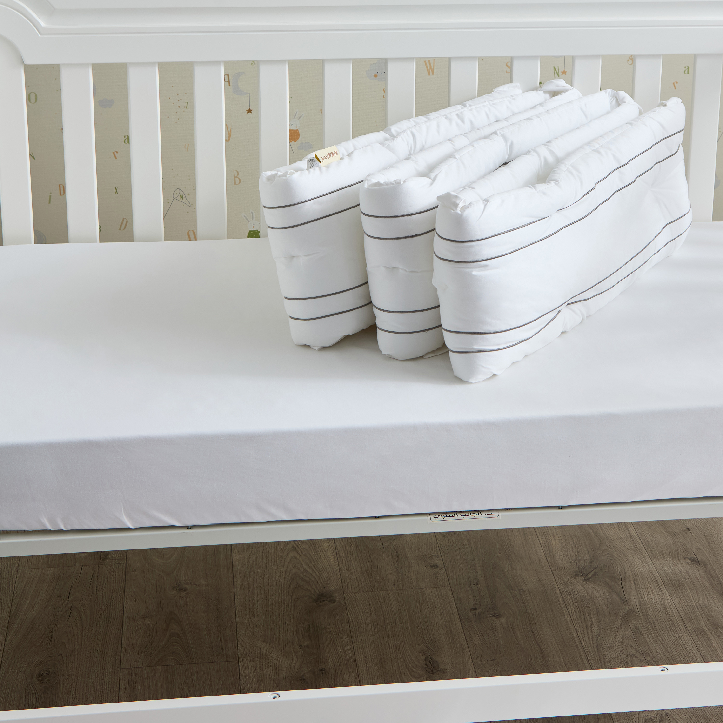 طقم مفروشات 5 قطع من جيجلز-baby-nursery-babybedding-image-12