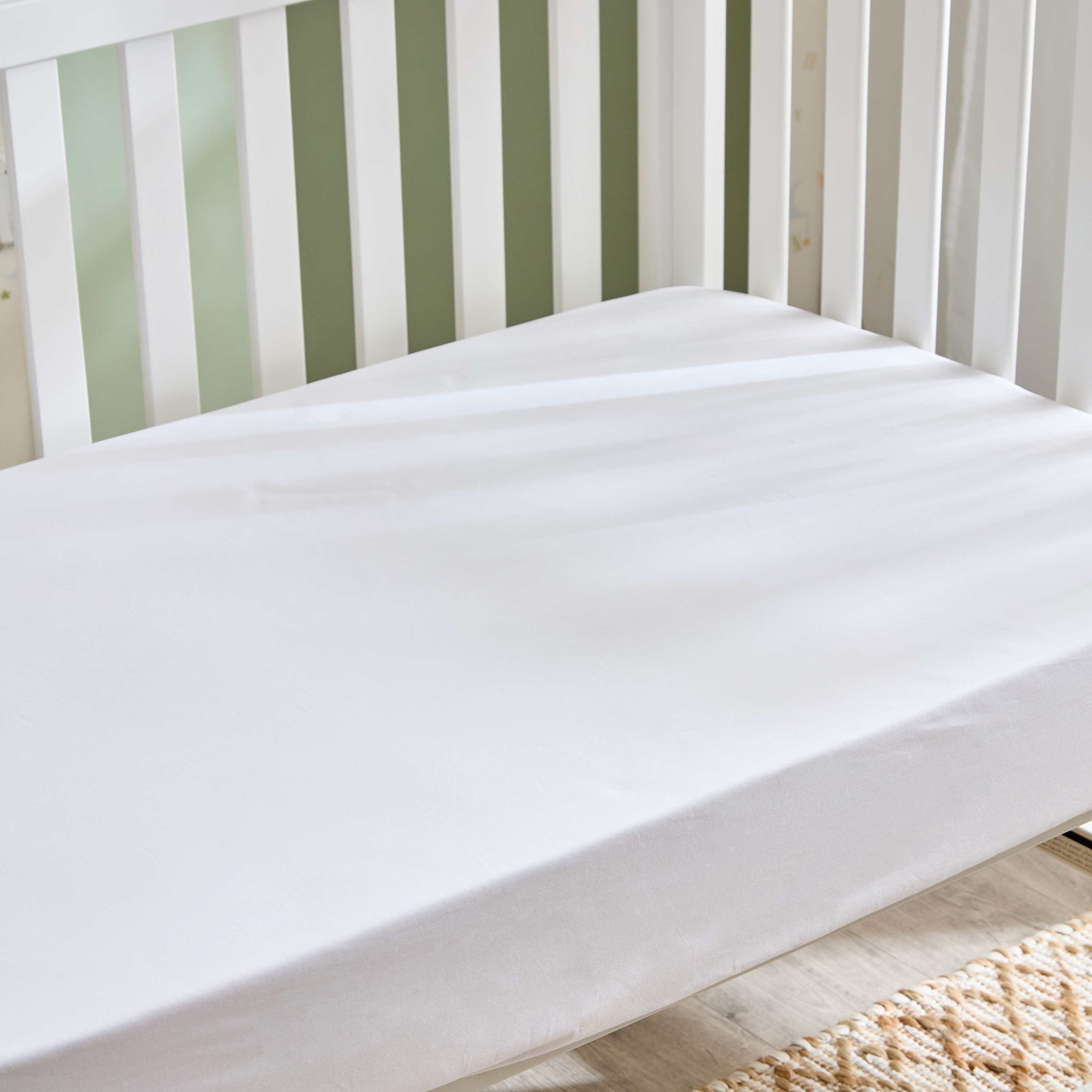 Giggles Organic Crib Fitted Sheet - 90x130x20 cm-baby-nursery-babybedding-image-4