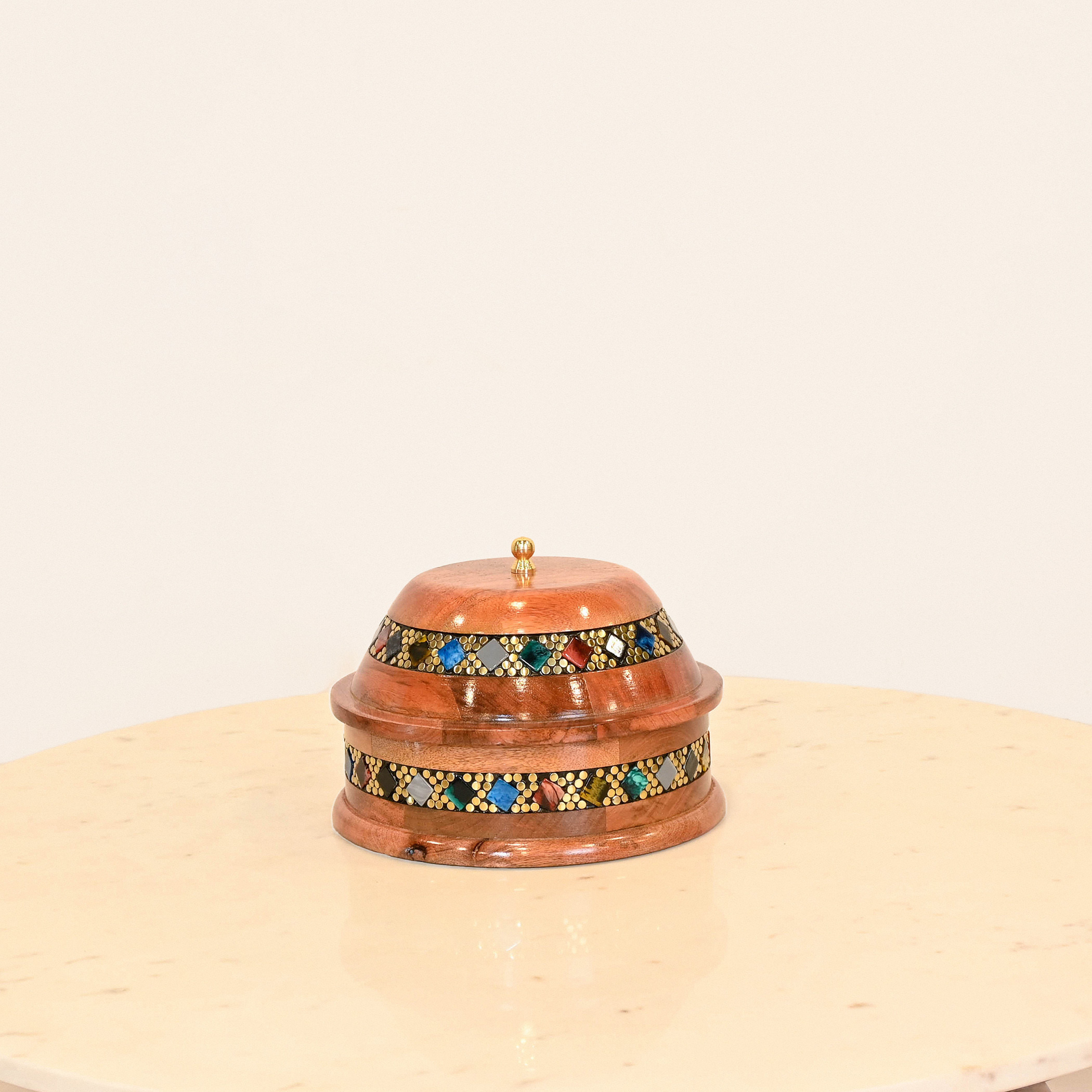 صندوق ديكور خشب مزين من لايف ستايل - 27 سم-household-decor-boxesandtrays-image-1