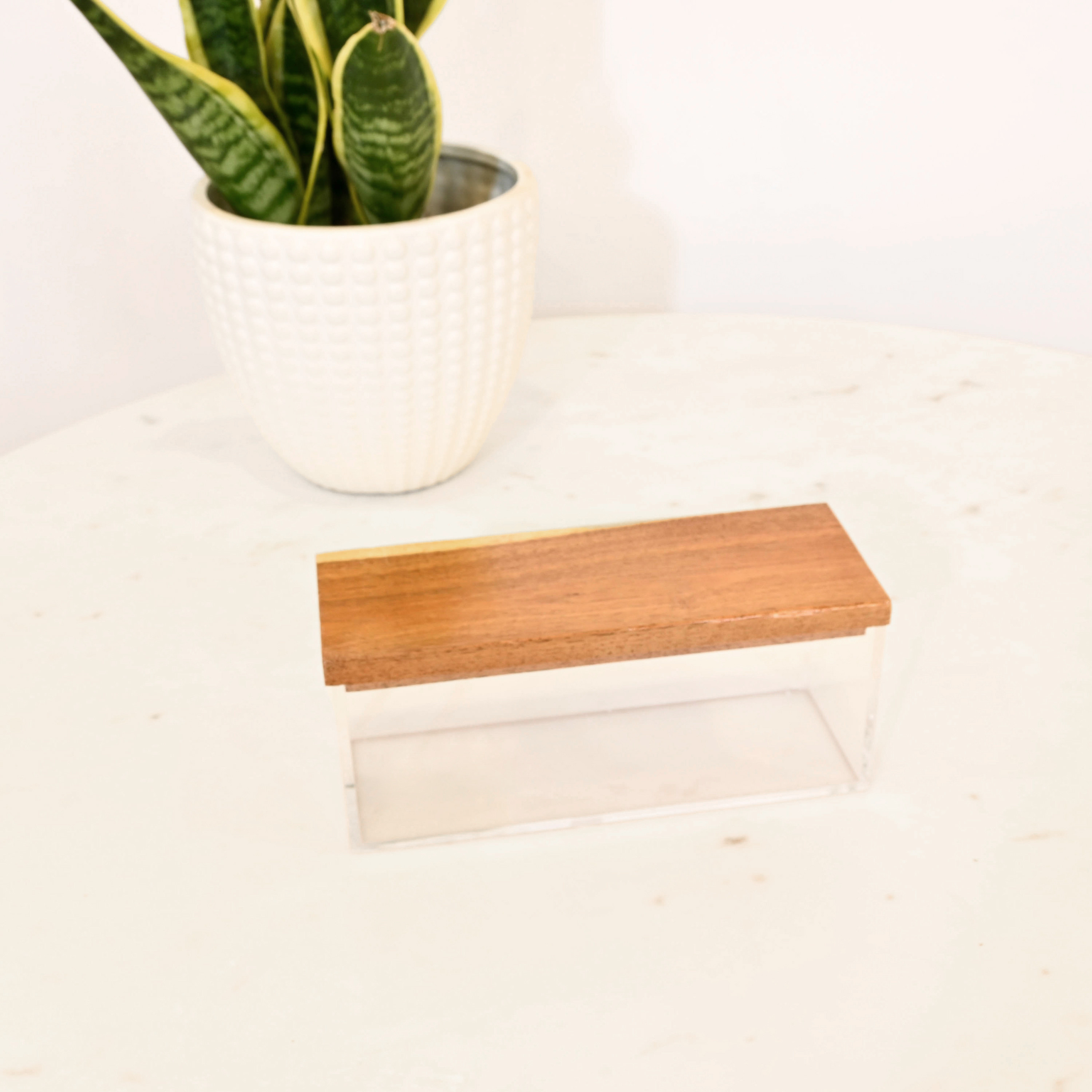 صندوق ديكور أكريليك مع غطاء خشب من لايف ستايل-household-decor-boxesandtrays-image-2