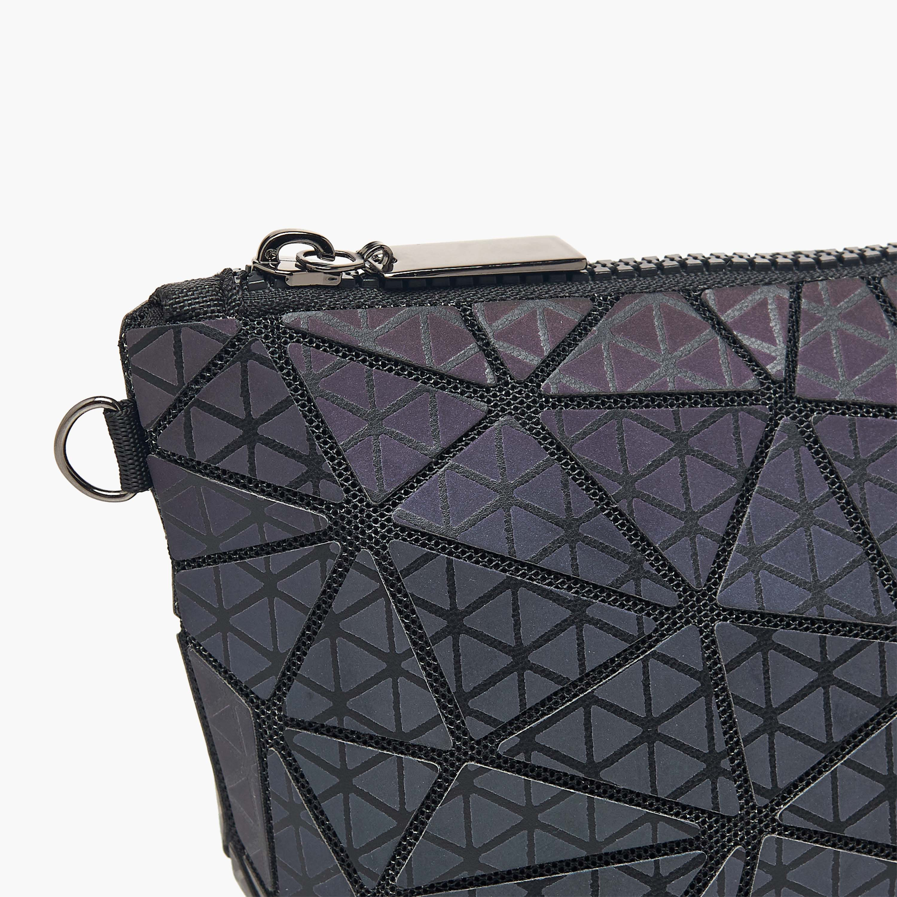 شنطة كروس بطبعات هندسية وسحاب إغلاق من ميستوتس-women-bagsandwallets-handbags-image-6