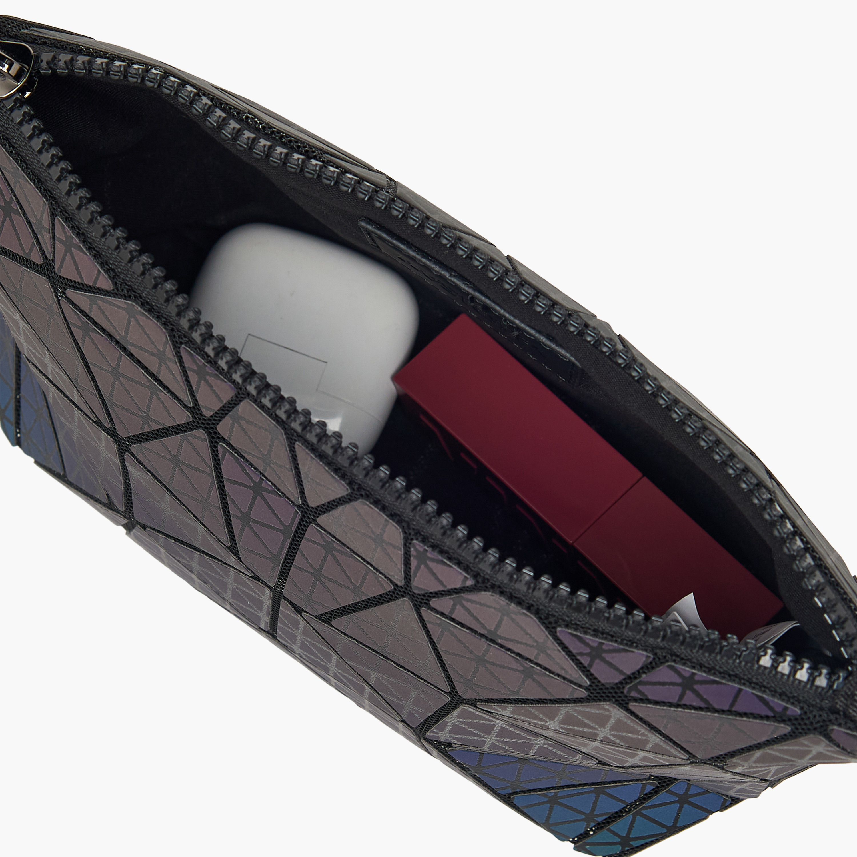 شنطة كروس بطبعات هندسية وسحاب إغلاق من ميستوتس-women-bagsandwallets-handbags-image-8