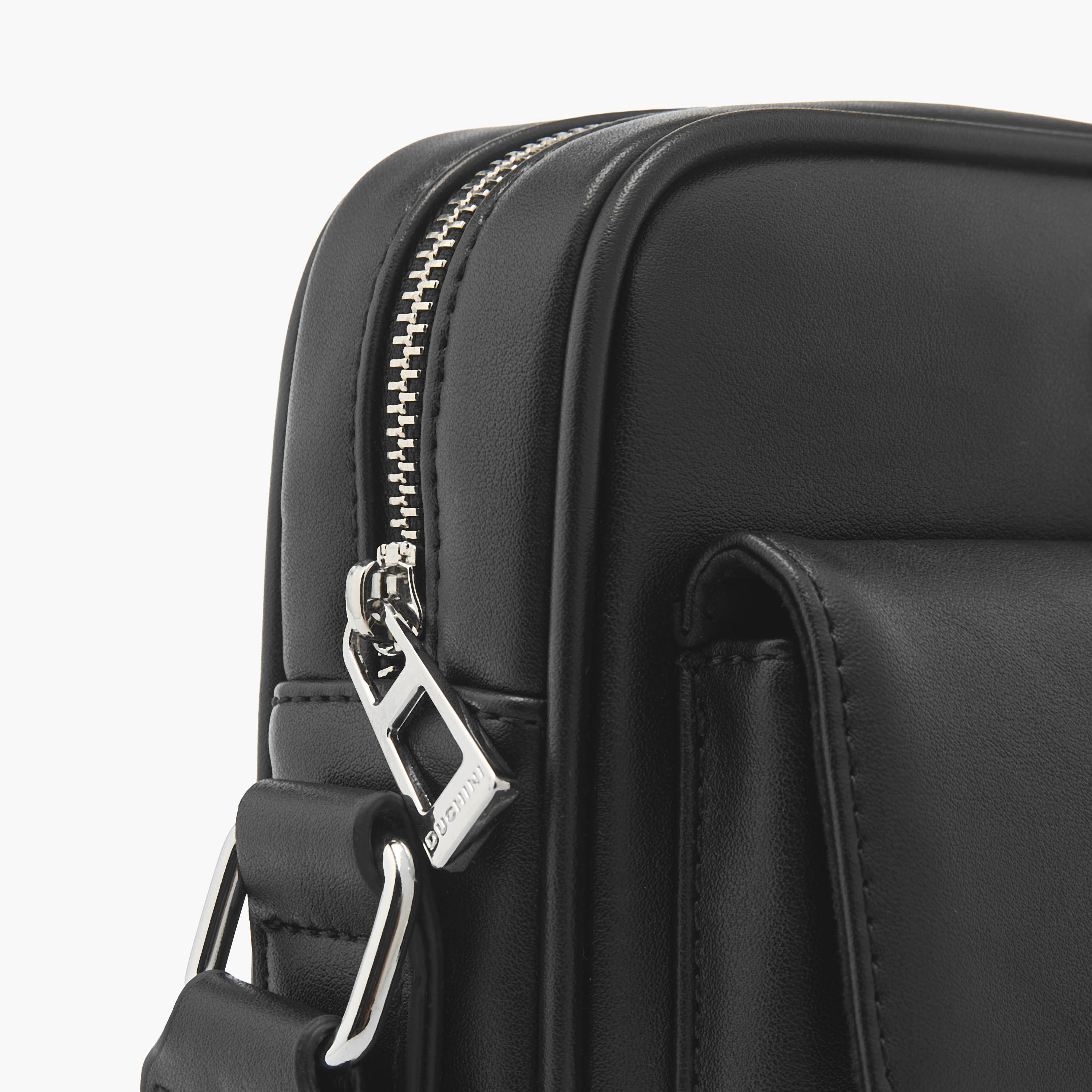 شنطة كروس بودي سادة بحزام قابل للتعديل من دوتشيني-travel-accessories-image-5