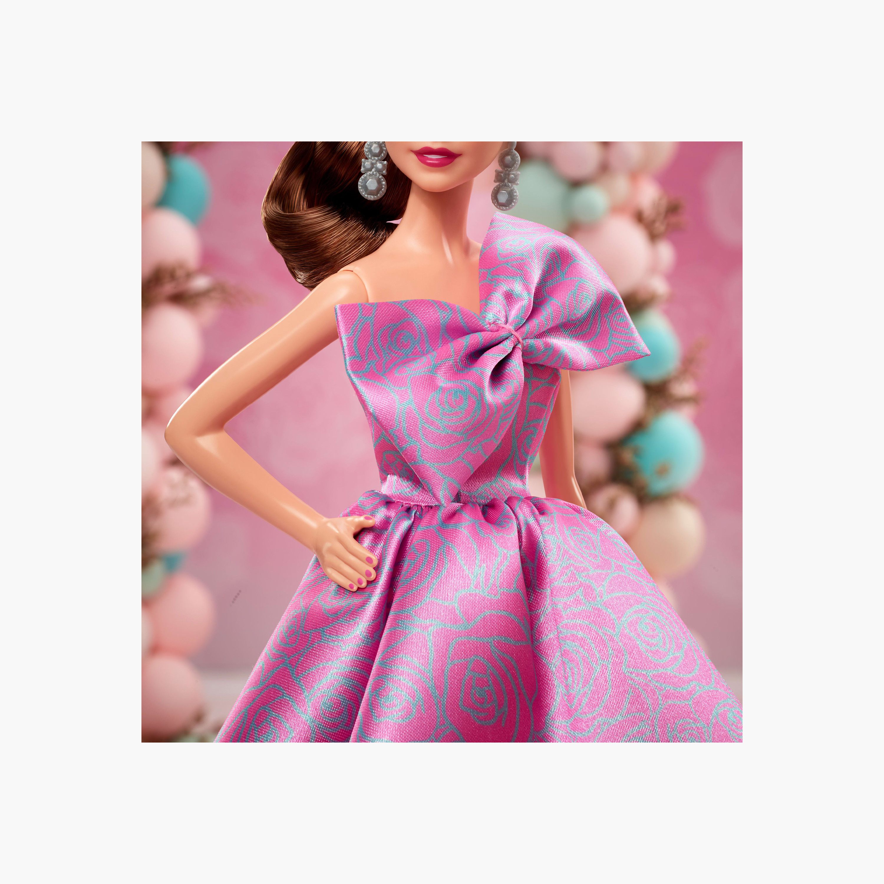 دمية أمنيات عيد الميلاد إصدار مميز قابلة للجمع بفستان ستان وردي وشعر مموج من باربي -toys-dollsandplaysets-dollplaysets-image-4