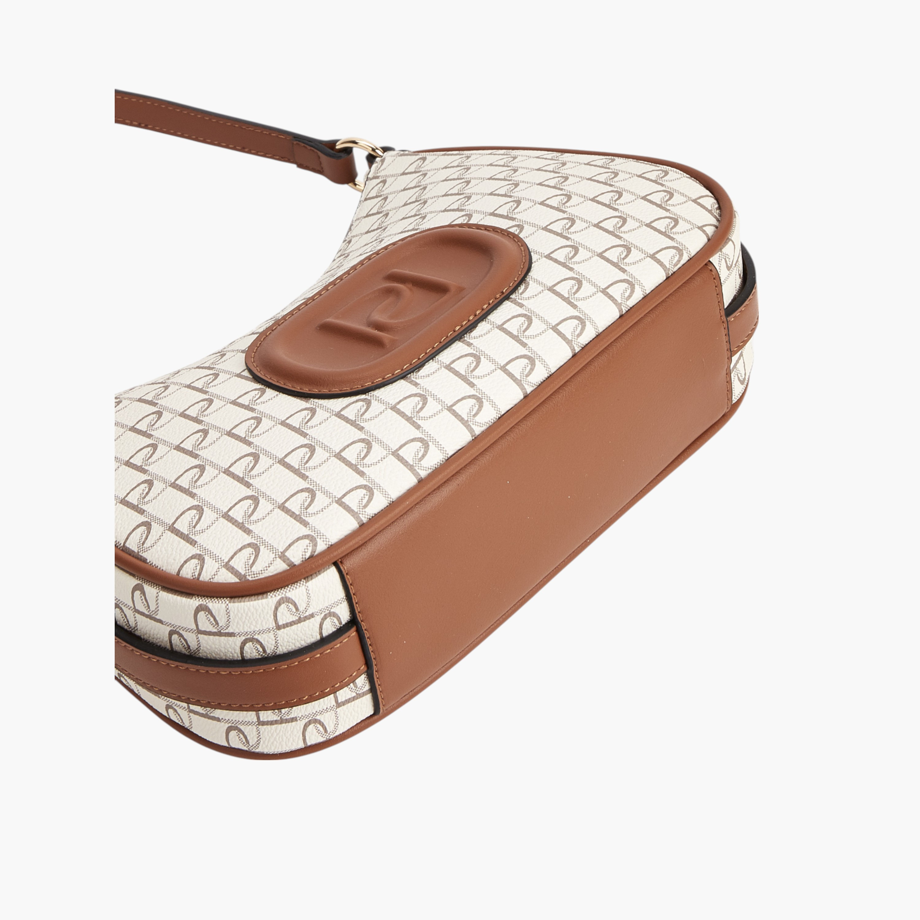 شنطة كتف بطبعات مونوجرام وسحاب إغلاق من بابريكا-women-bagsandwallets-handbags-image-5