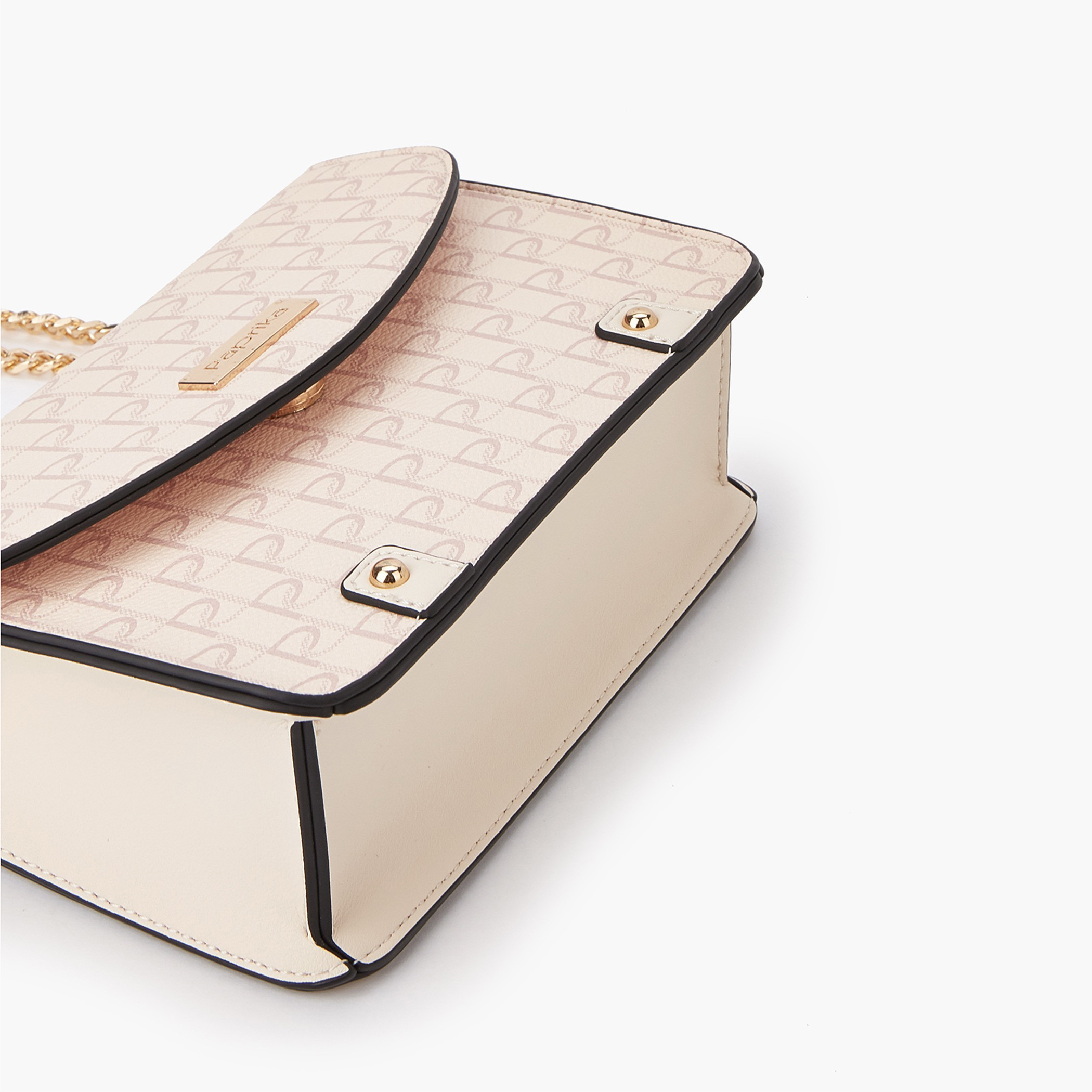 شنطة كروس بودي بزر إغلاق وطبعات مونوجرام من بابريكا-women-bagsandwallets-handbags-image-5