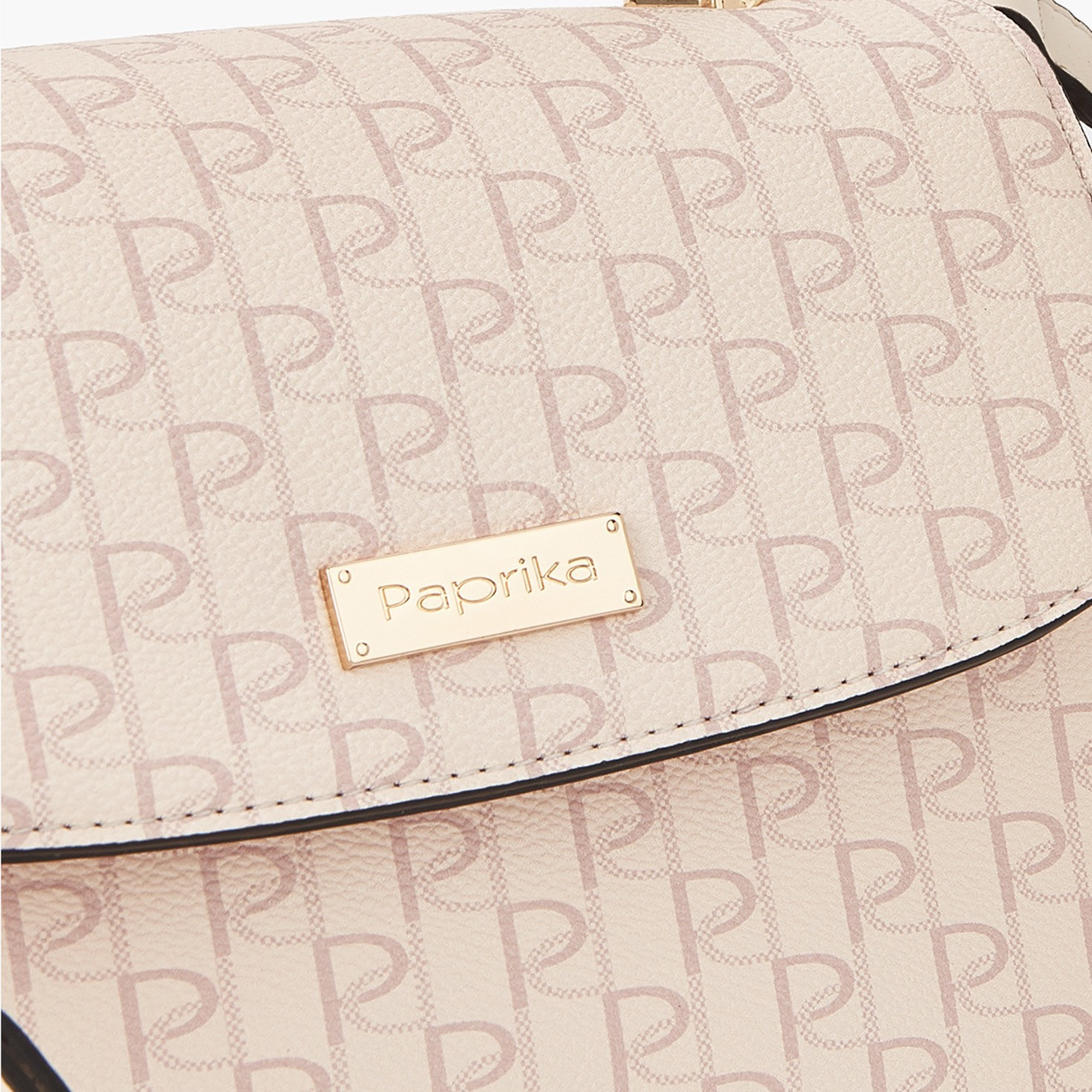 شنطة ساتشيل بزر إغلاق وطبعات مونوجرام من بابريكا-women-bagsandwallets-handbags-image-5