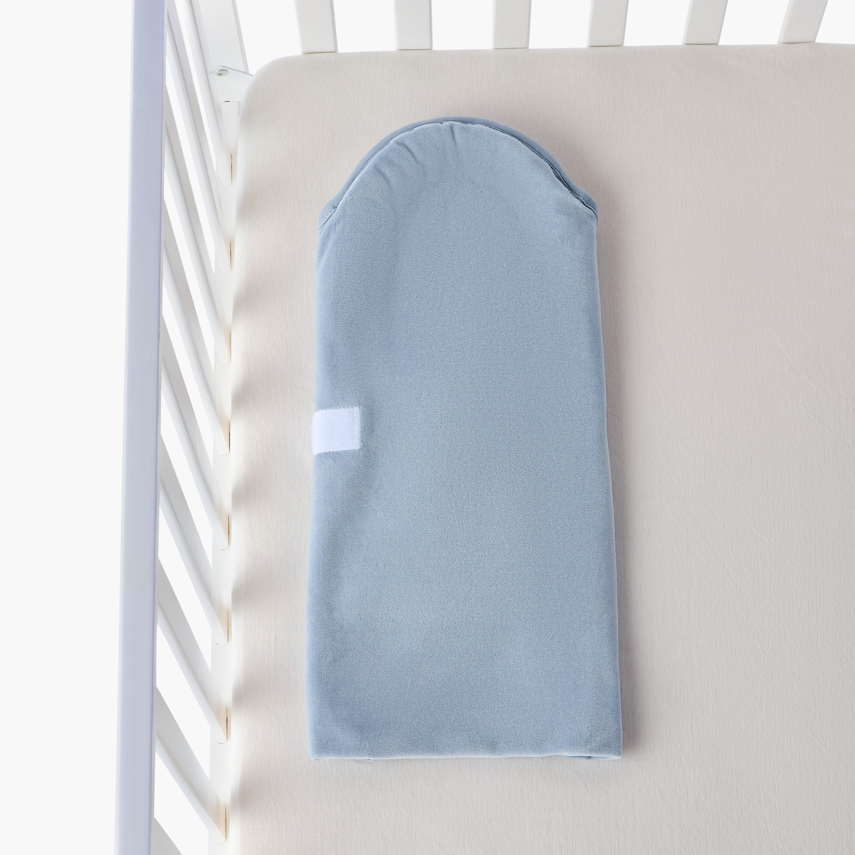 شنطة نوم لحديثي الولادة بشريط إغلاق لاصق من جونيورز - من عمر 0 شهر فما فوق-baby-nursery-babybedding-image-6