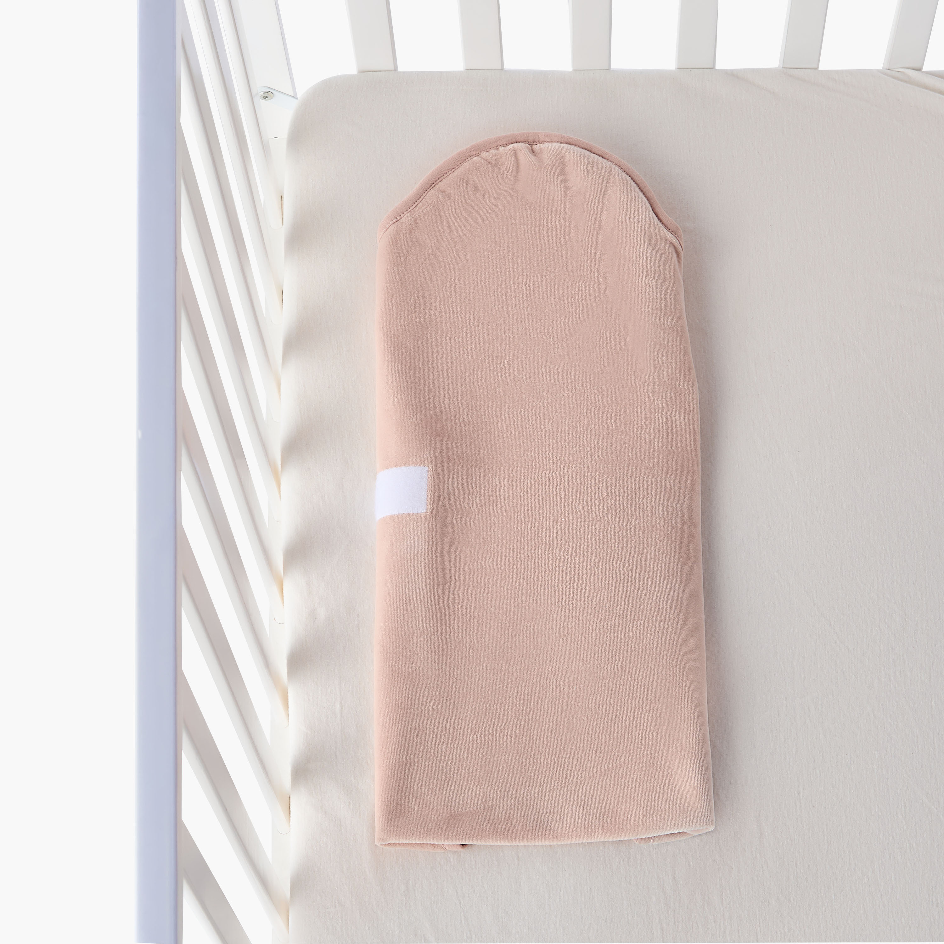 شنطة نوم لحديثي الولادة بشريط إغلاق لاصق من جونيورز - من عمر 0 شهر فما فوق-baby-nursery-babybedding-image-6