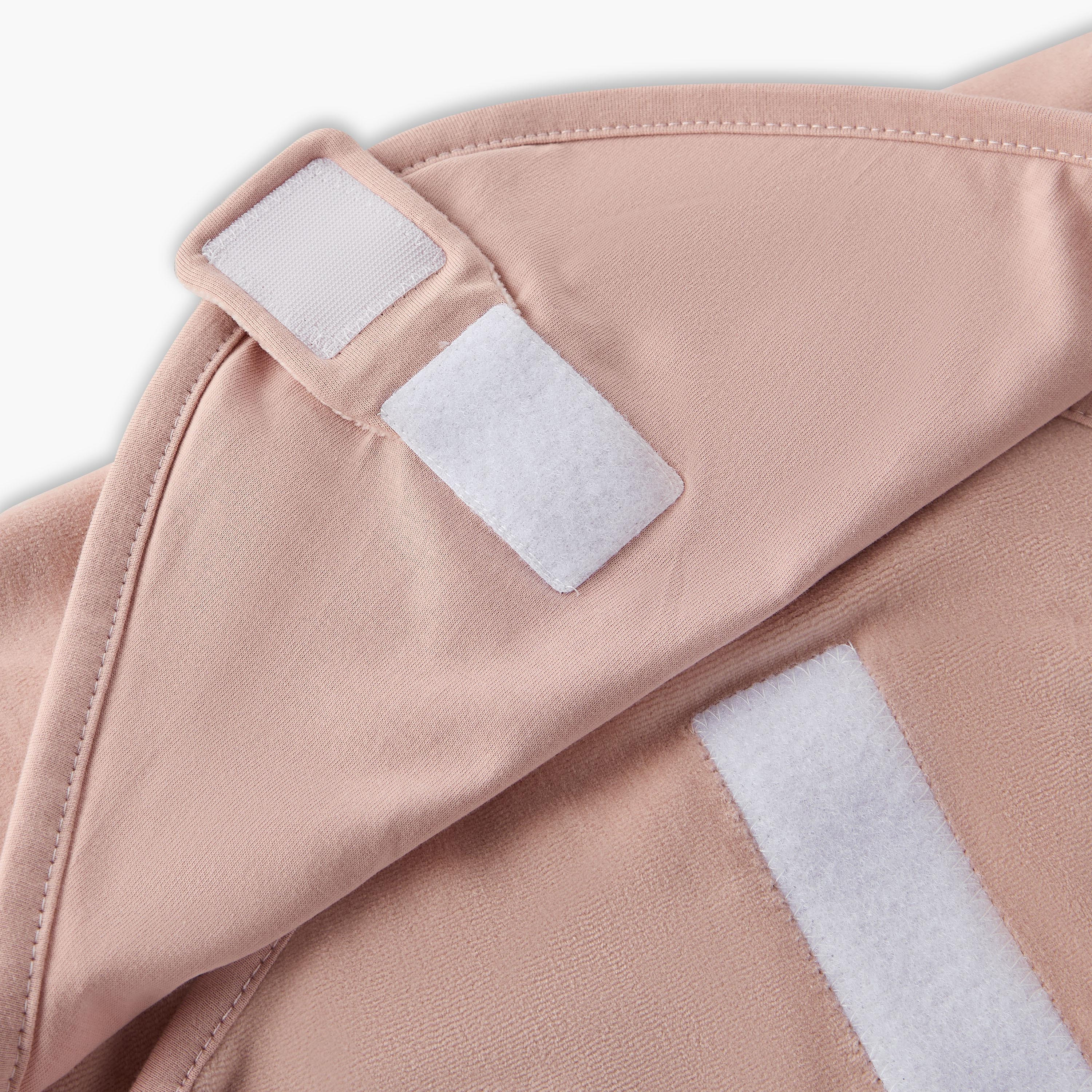 شنطة نوم لحديثي الولادة بشريط إغلاق لاصق من جونيورز - من عمر 0 شهر فما فوق-baby-nursery-babybedding-image-2