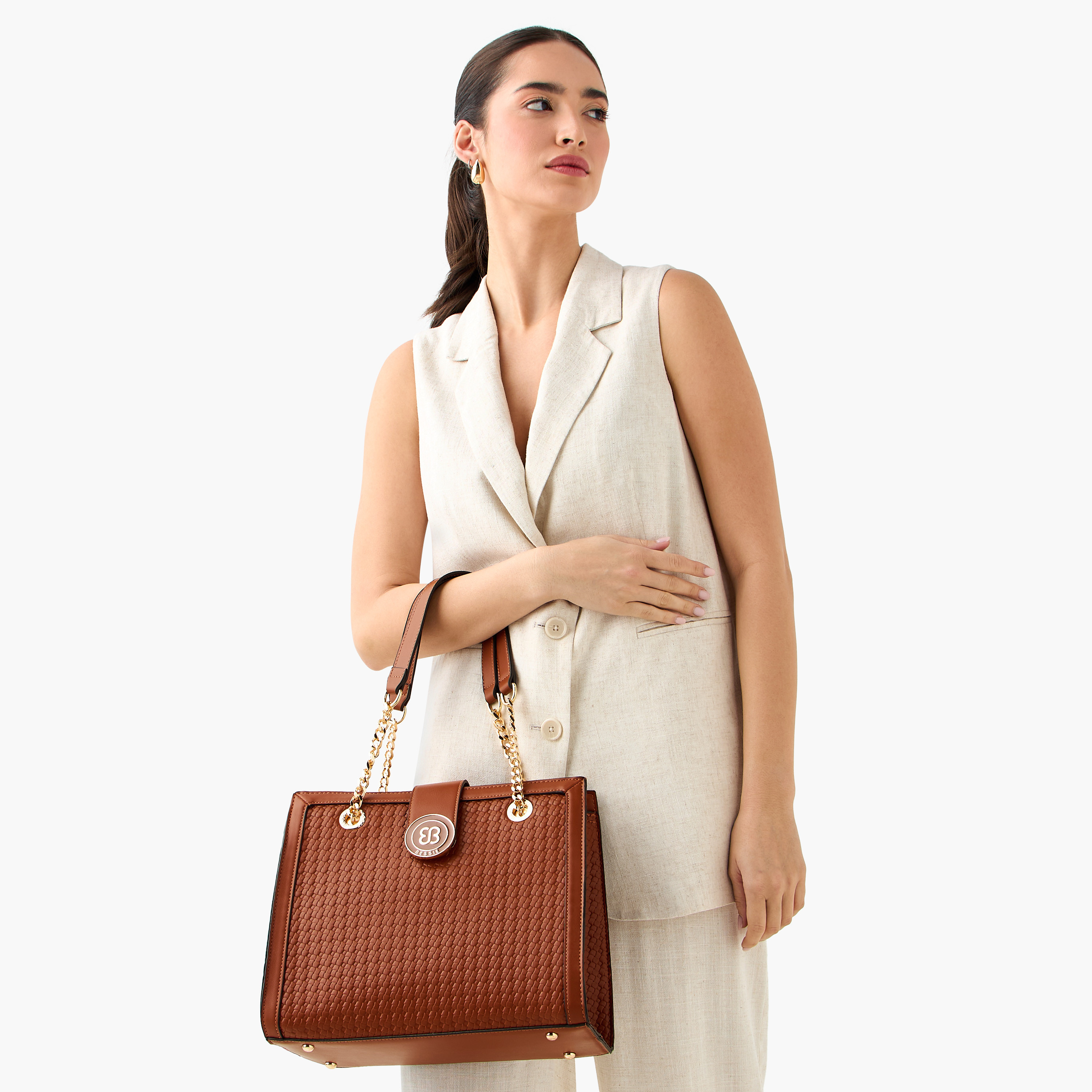 شنطة توت منسوجة بارزة الملمس بمقبض مزدوج من بيسي لندن-women-bagsandwallets-handbags-image-8