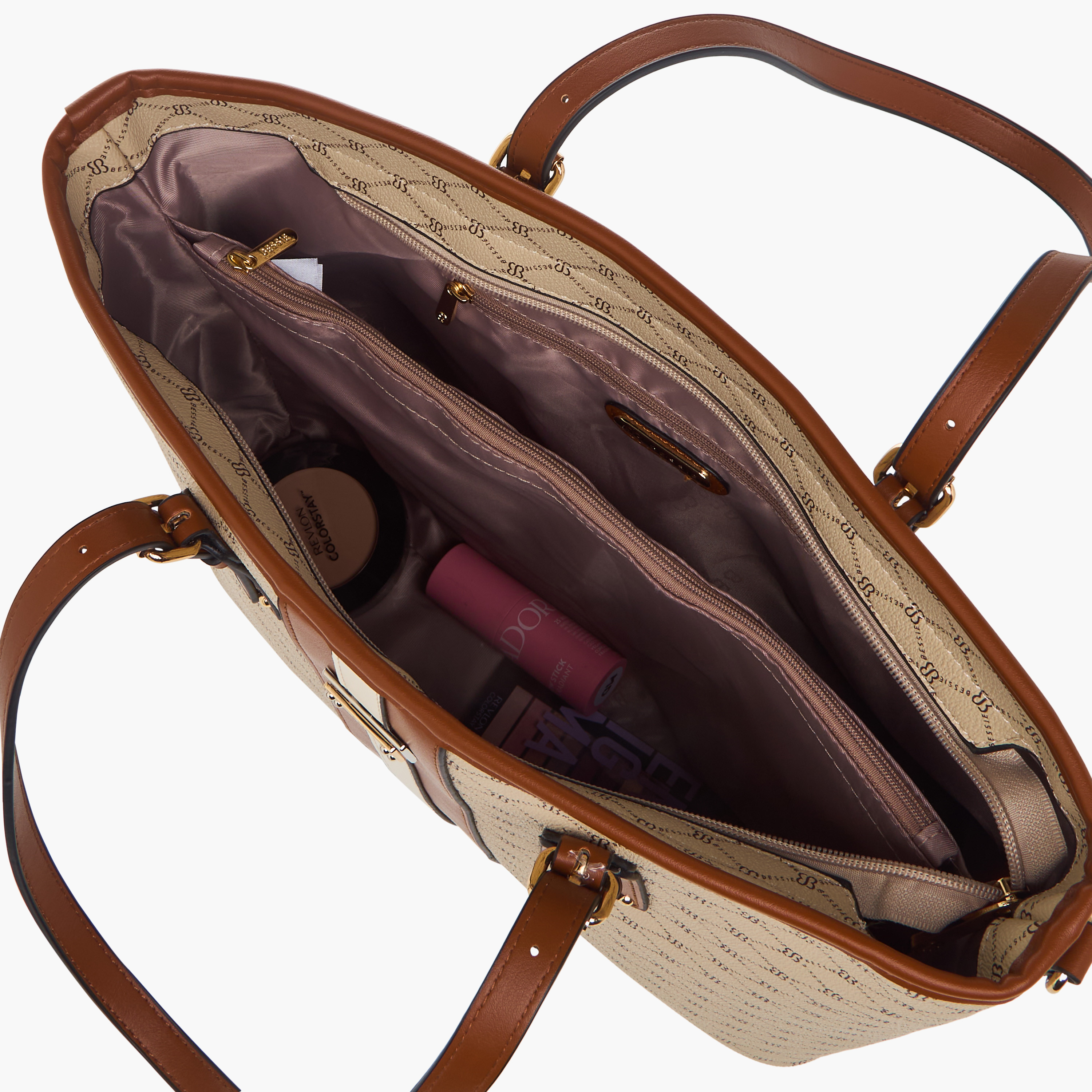 شنطة توت بطبعات مونوجرام وبشنطة صغيرة قابلة للفصل من بيسي لندن-women-bagsandwallets-handbags-image-9