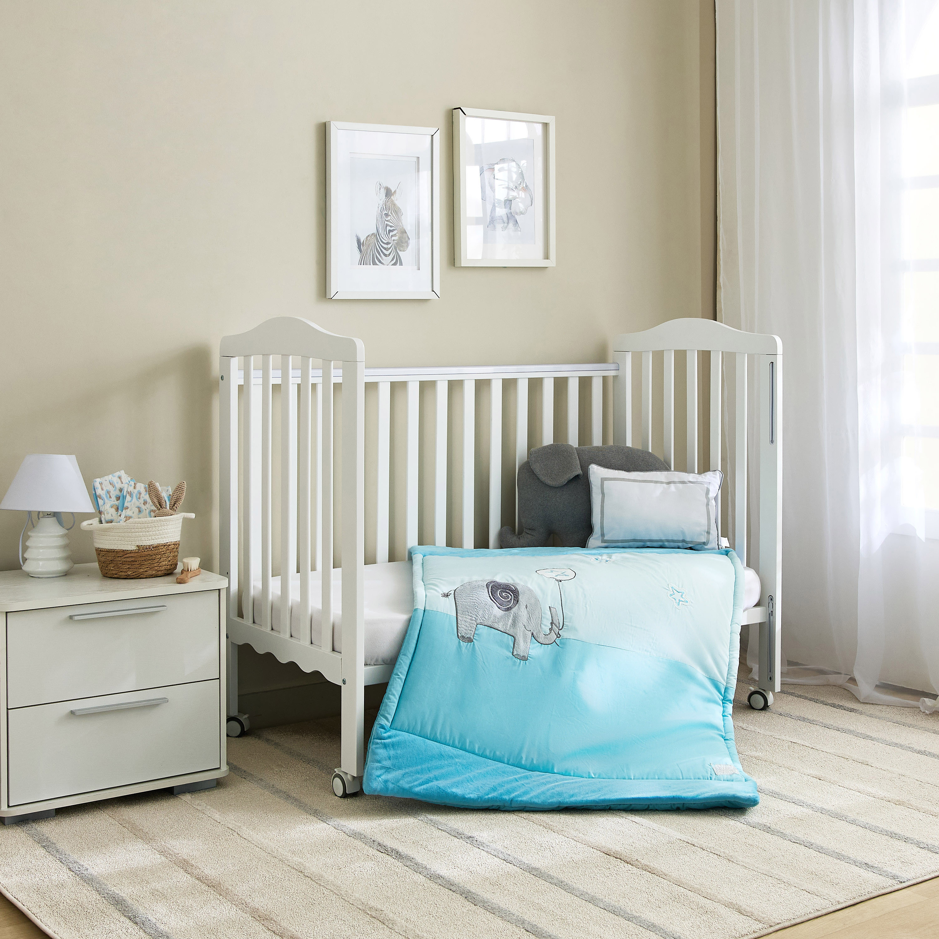 Juniors Elephant Embroidered Comforter - 85x115 cm-baby-nursery-babybedding-image-1