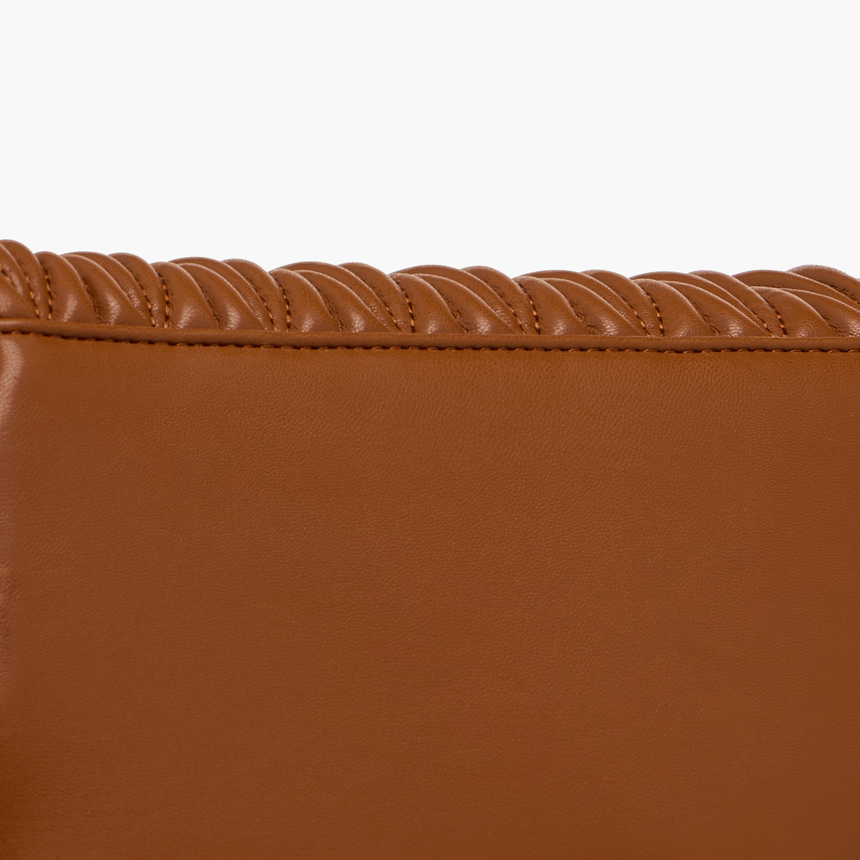 شنطة كروس مبطنة بحزام قابل للفصل وقفل دوّار من أدور-women-bagsandwallets-handbags-image-7