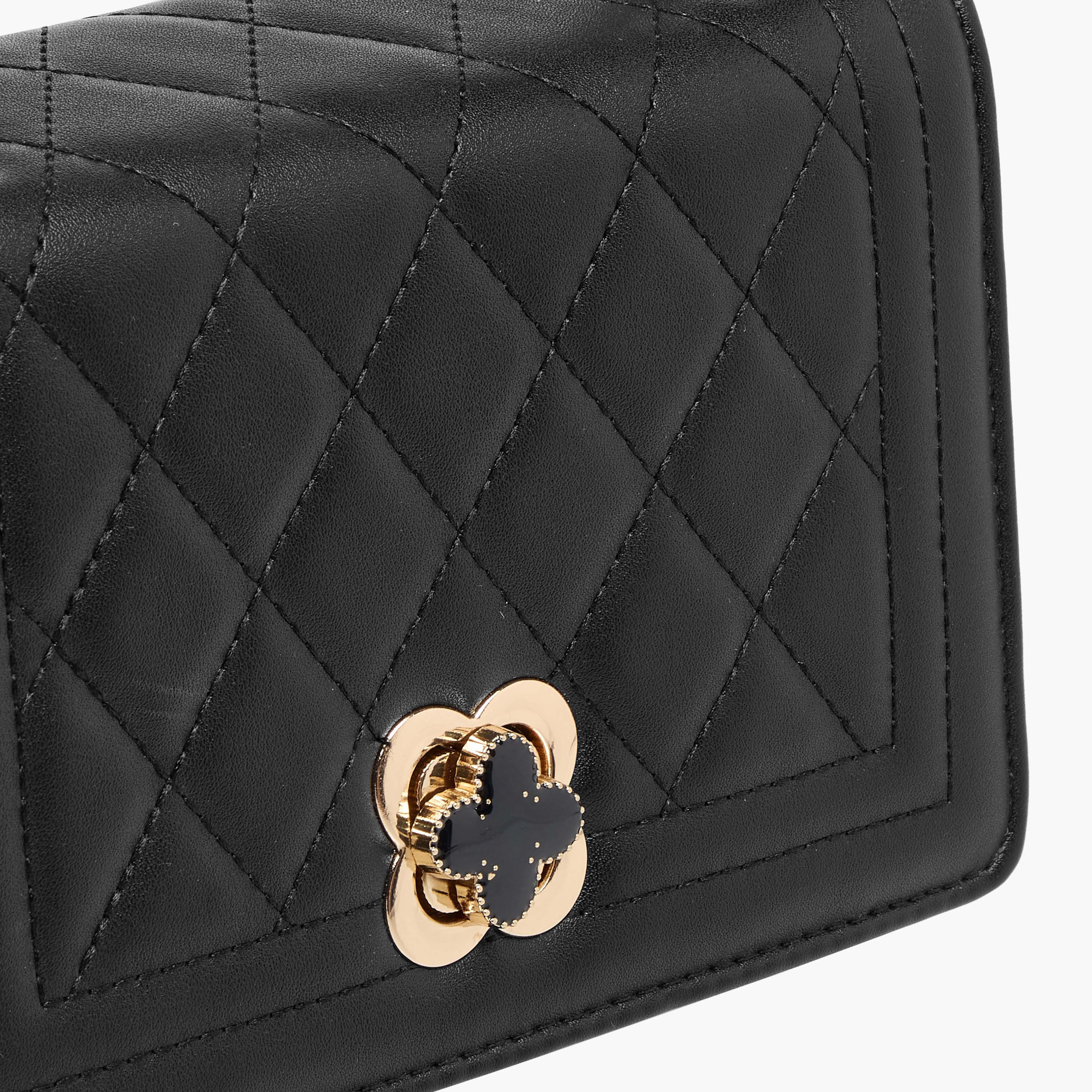 شنطة كروس بودي مبطنة بحزام سلسلة وقفل إغلاق دوار من أدور-women-bagsandwallets-handbags-image-6