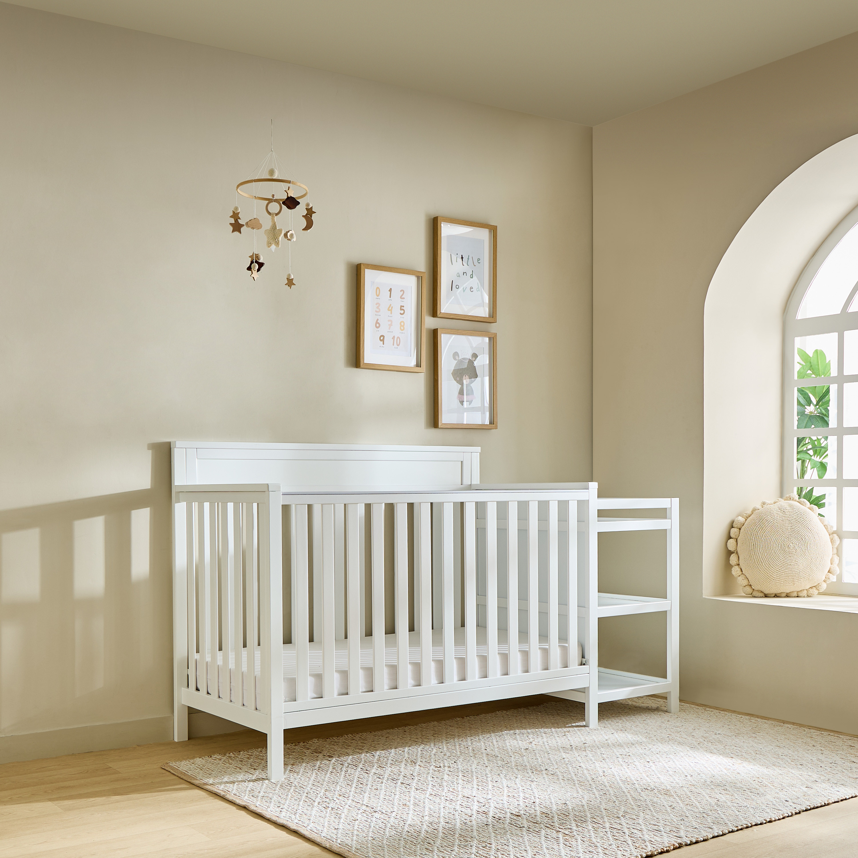 سرير أطفال خشب بطاولة تغيير جامز من جيجلز-baby-nursery-furniture-cribsandbeds-babycribs-image-9