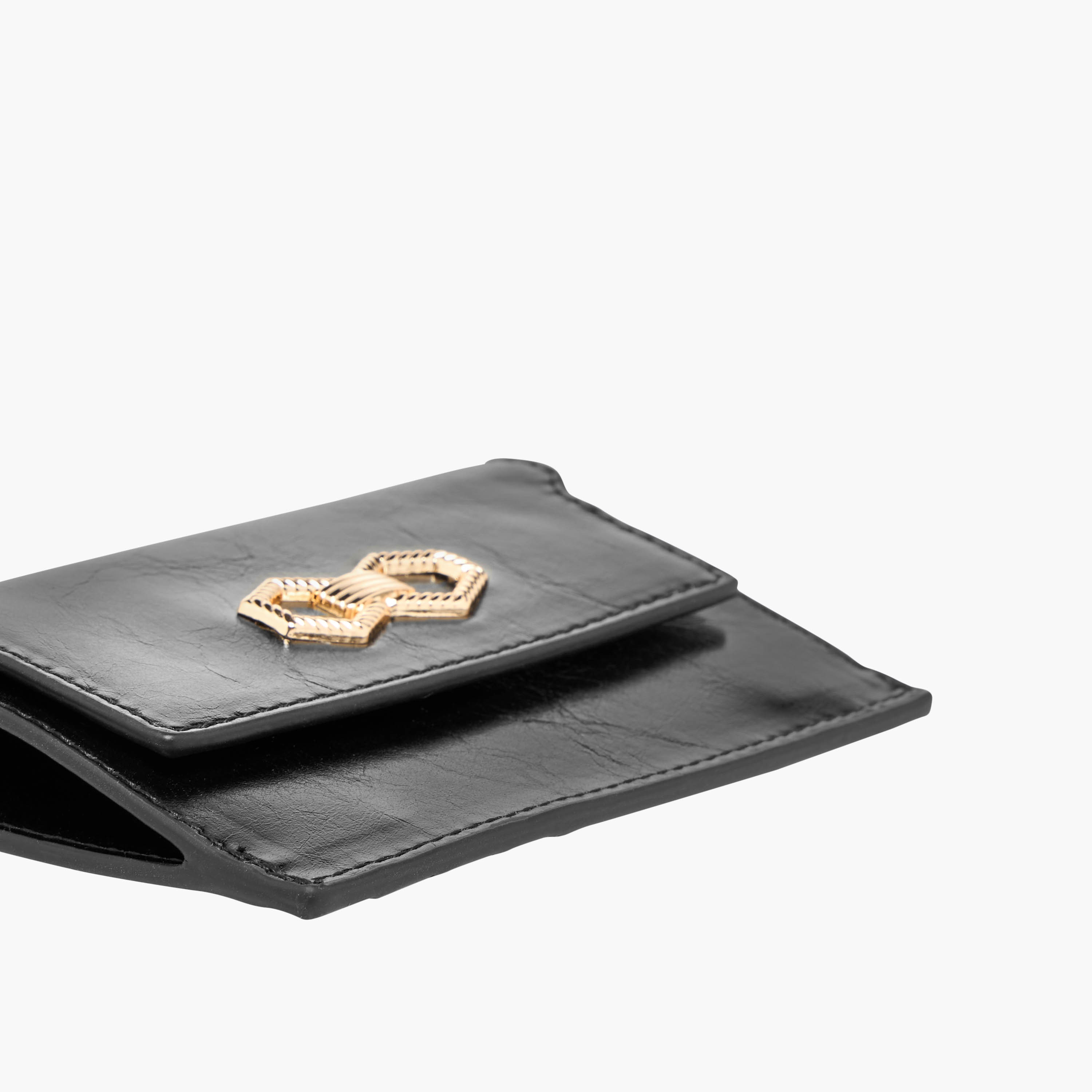 محفظة بطية إغلاق وزينة ميتاليك من ساشا-women-bagsandwallets-wallets-image-4