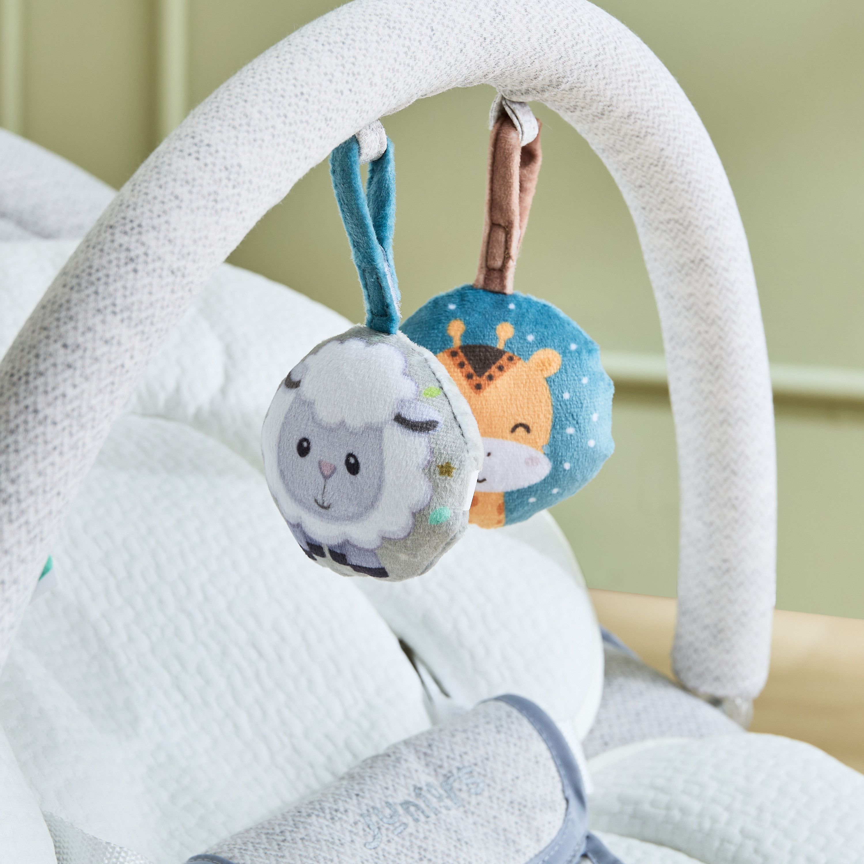 Juniors Oasis Dlx Baby Rocker-baby-infantactivity-rockers-image-7