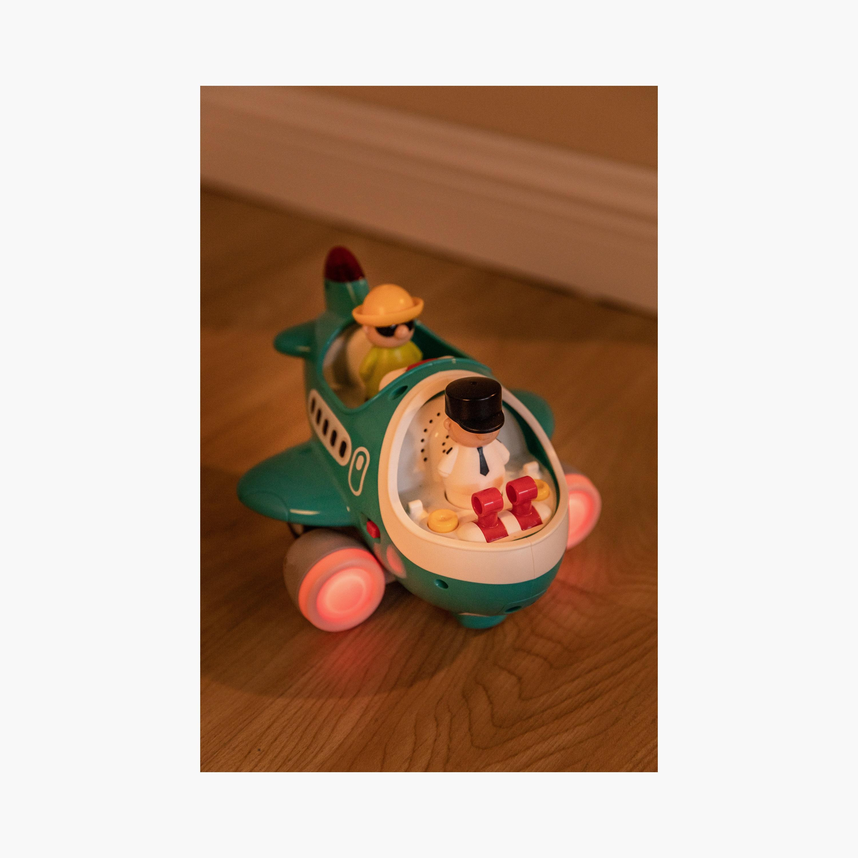 Hola Remote-Controlled Airplane with Lights & Sounds - 3 Years+-toys-babyandtoddlertoys-lightsandmusicaltoys-image-3