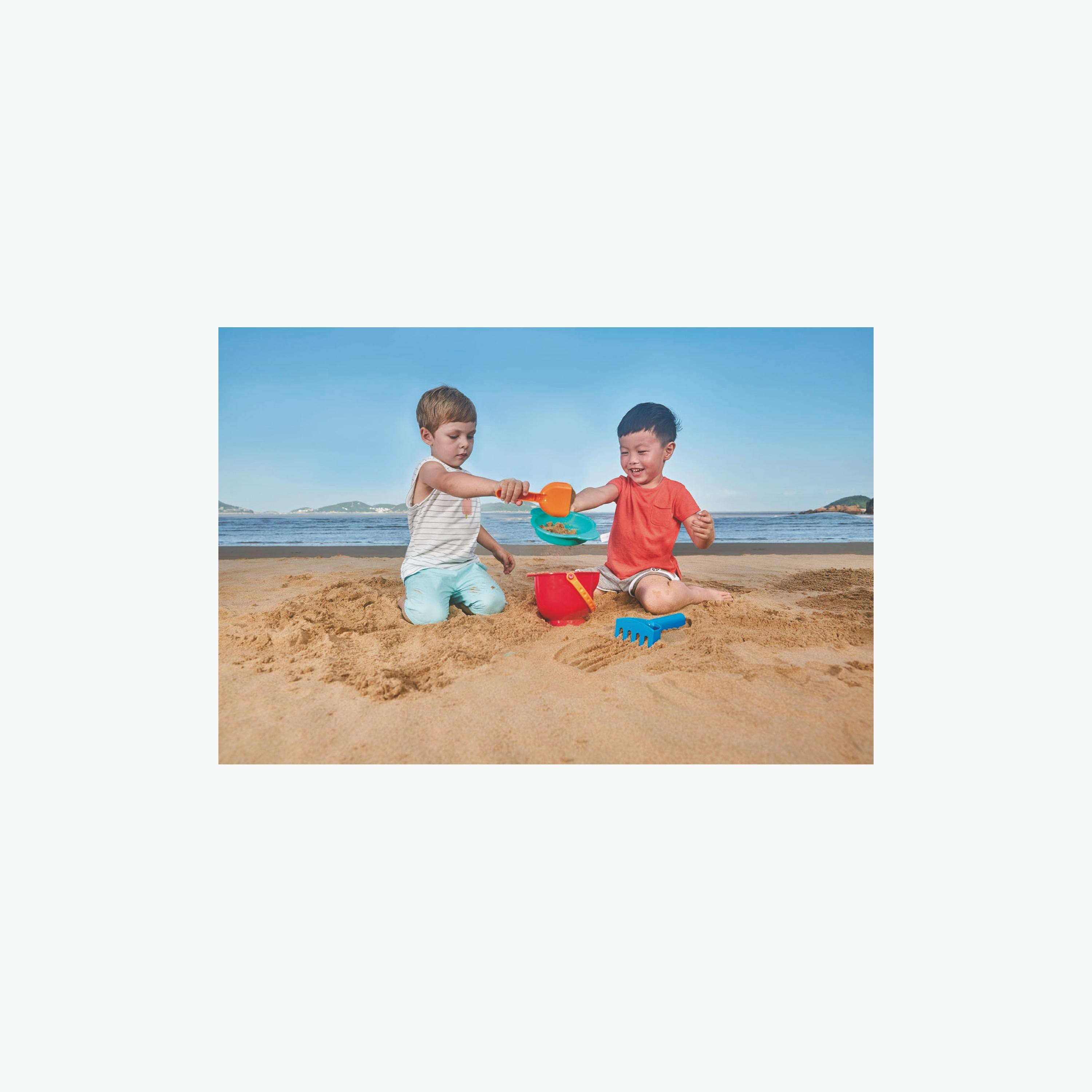 Hape 4-Piece Beach Basic Sand Toy Set-toys-outdoor-poolandbeach-beachtoys-image-3