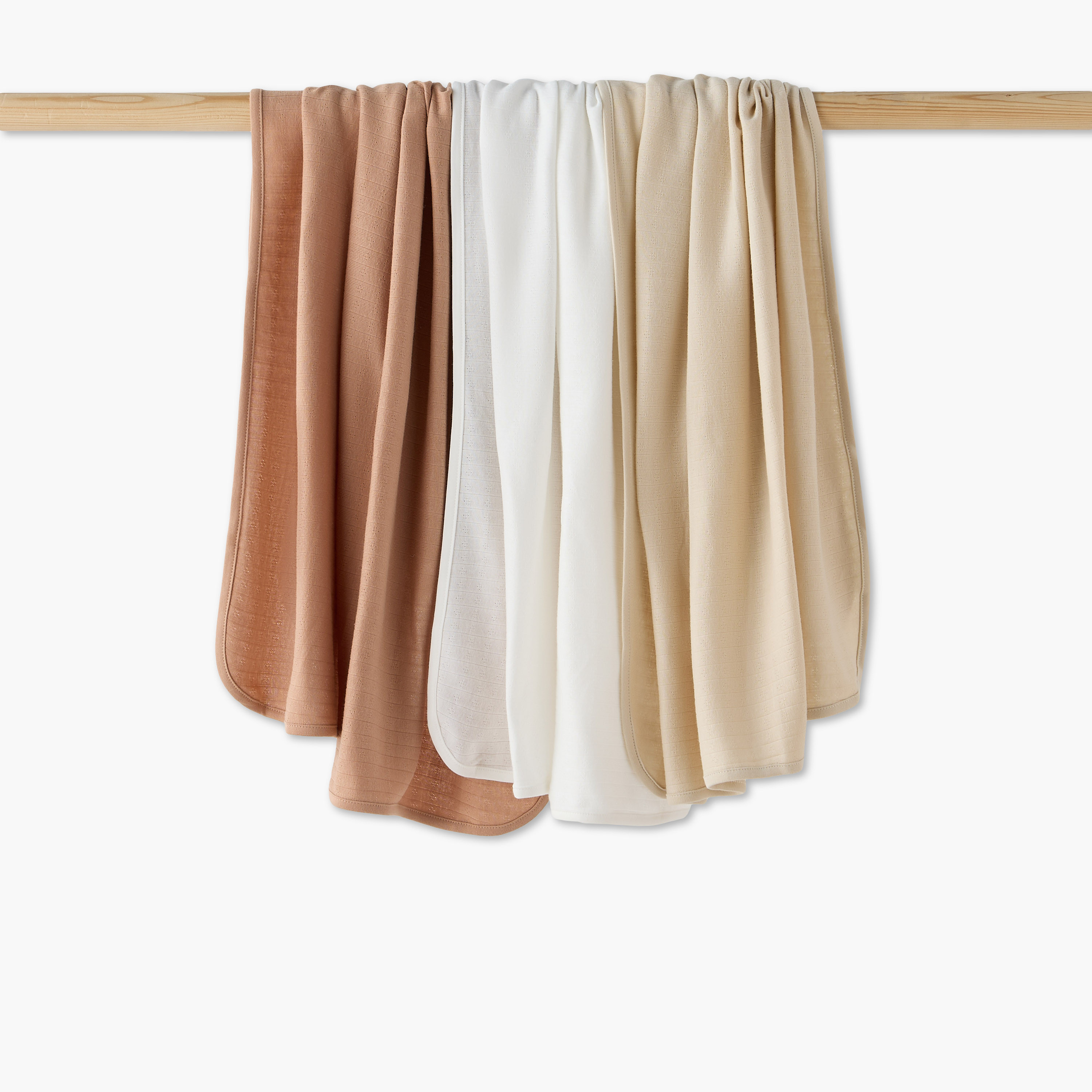 طقم من 3 - بطانيات أمهات جدد بملمس مضلع بارز من جونيورز، 80x100 سم-baby-nursery-blanketsandswaddles-receivingblankets-image-5