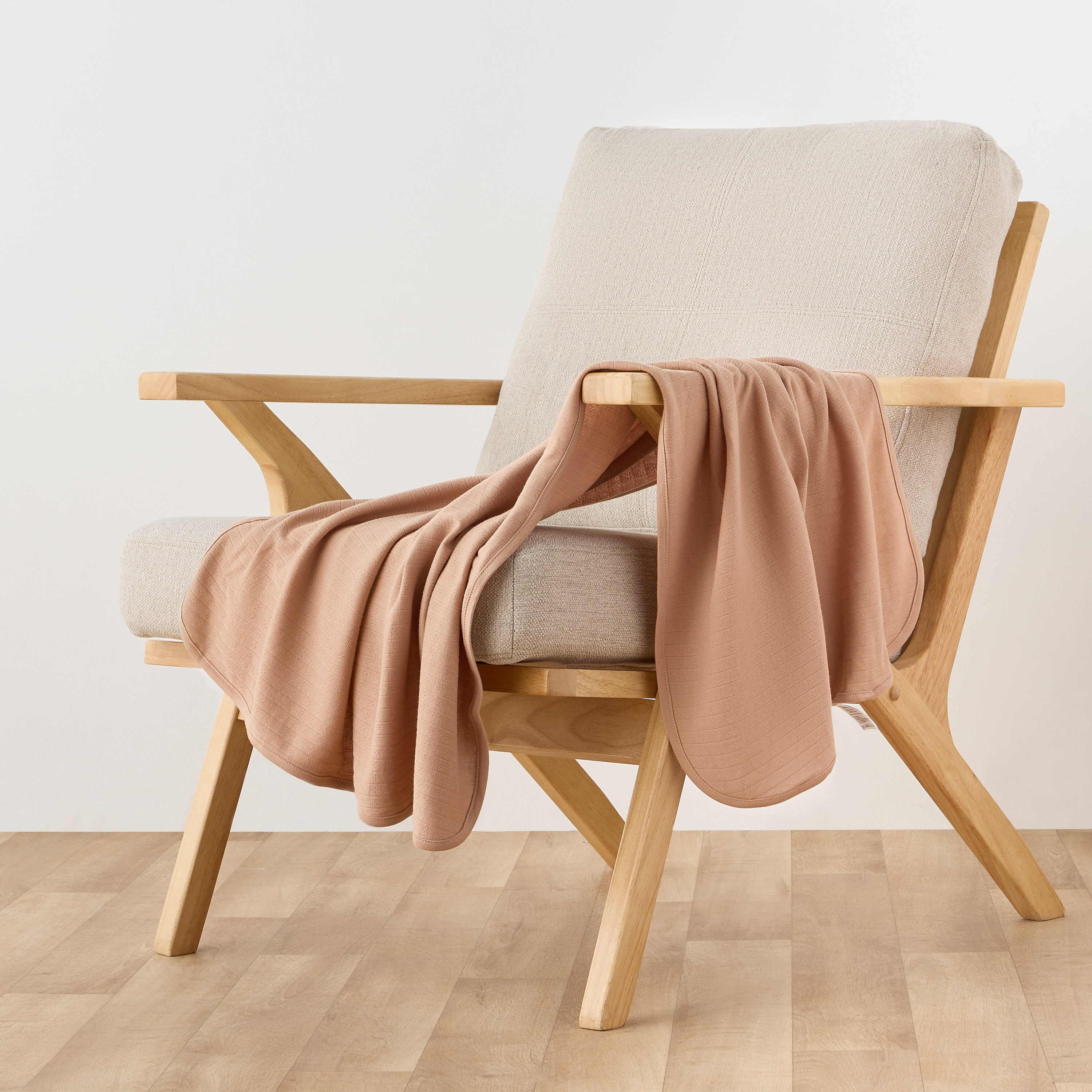 طقم من 3 - بطانيات أمهات جدد بملمس مضلع بارز من جونيورز، 80x100 سم-baby-nursery-blanketsandswaddles-receivingblankets-image-4