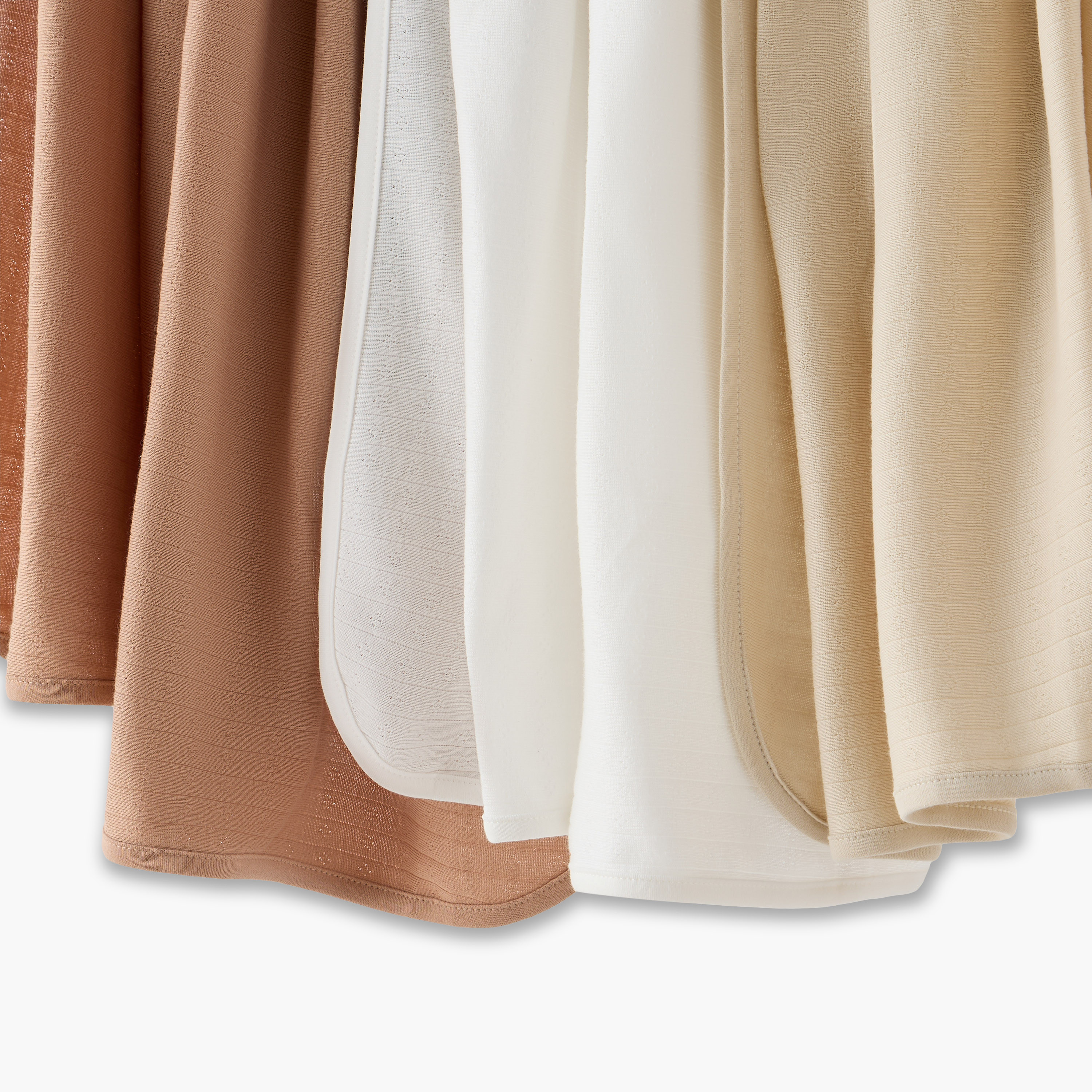 طقم من 3 - بطانيات أمهات جدد بملمس مضلع بارز من جونيورز، 80x100 سم-baby-nursery-blanketsandswaddles-receivingblankets-image-2