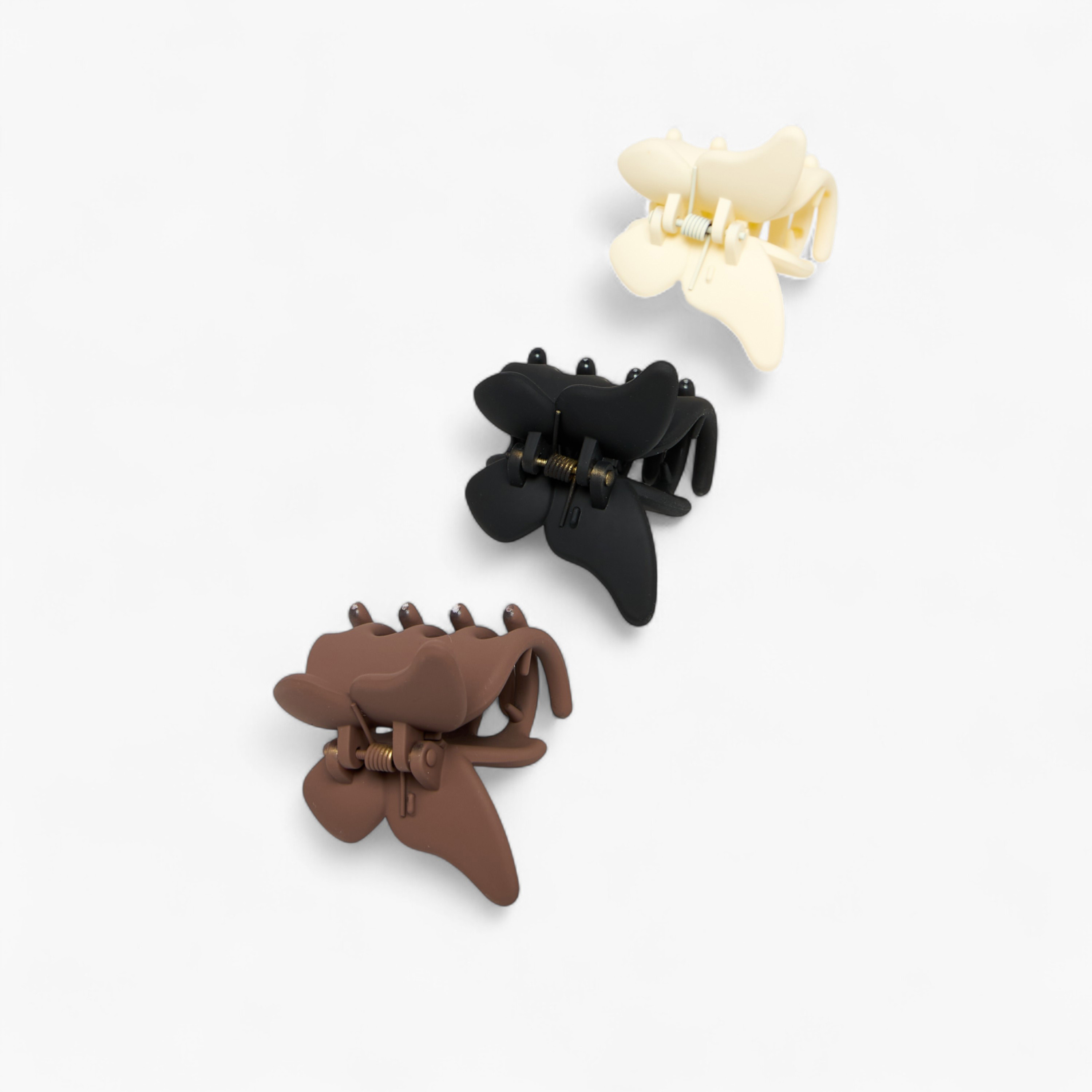 Solid Butterfly Hair Clamp - Set of 3-women-hairaccessories-clamps-image-5