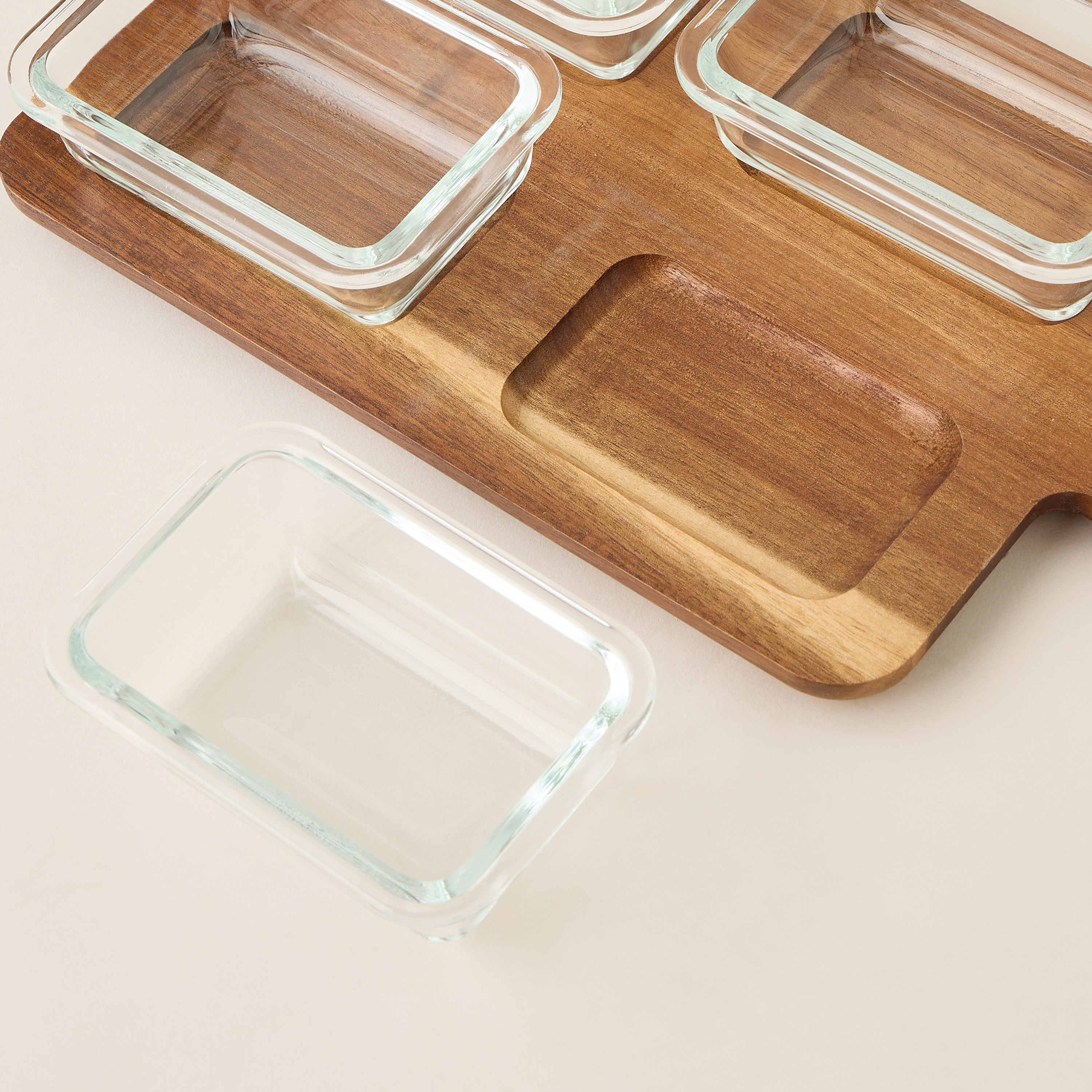 4-Piece Glass Bowl Set with Wooden Tray-household-dining-serveware-chipsanddip-image-4