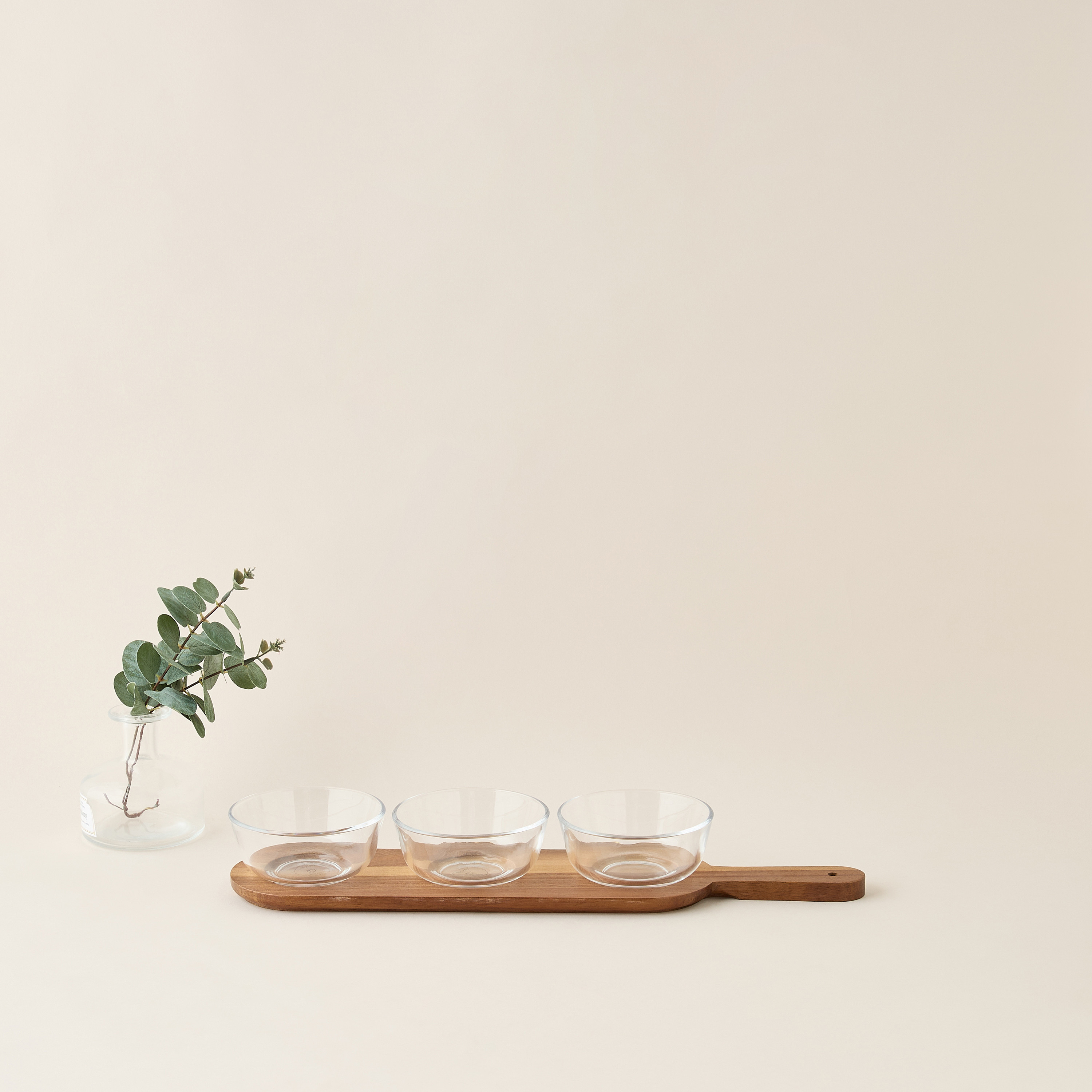 3-Piece Glass Bowl Set with Wooden Tray-household-dining-serveware-chipsanddip-image-2