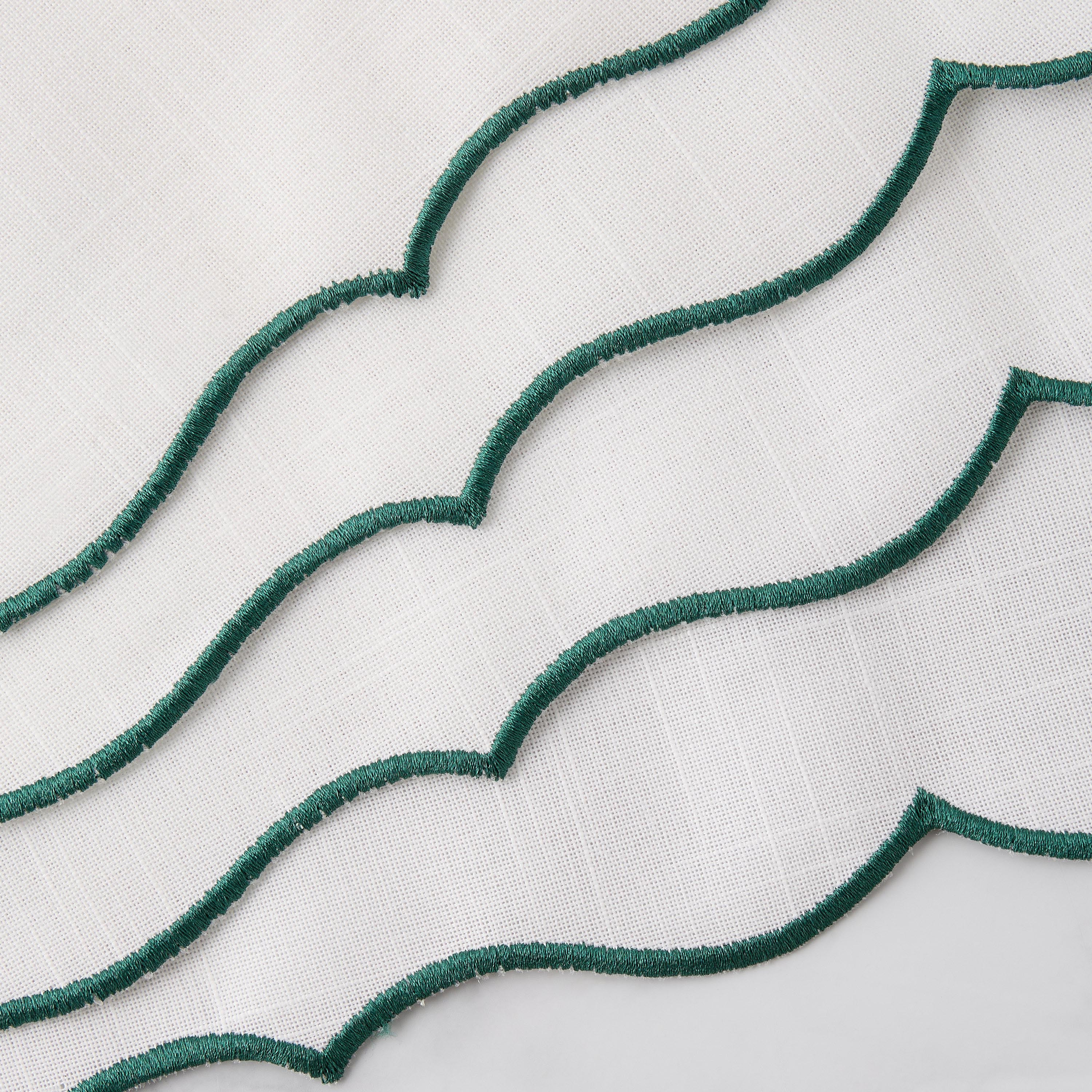 Peacock Printed 4-Piece Scallop Hem Placemat Set - 45x30 cms-household-dining-tablelinen-placemats-image-4