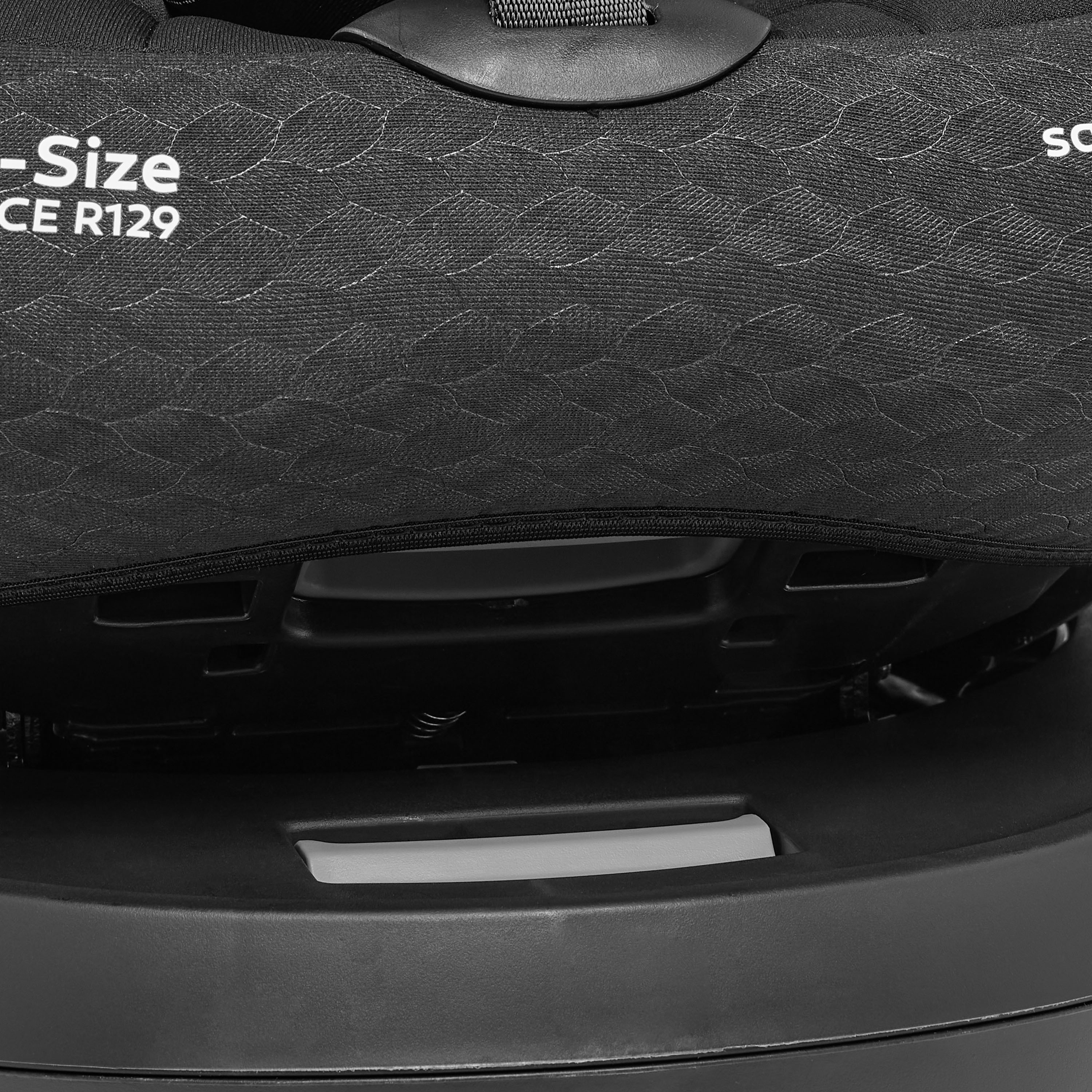Giggles Safe Click i-Size Infant Car Seat with 5-Point Safety Harness,360-rotation and ISOFIX System-baby-gear-carseats-image-18