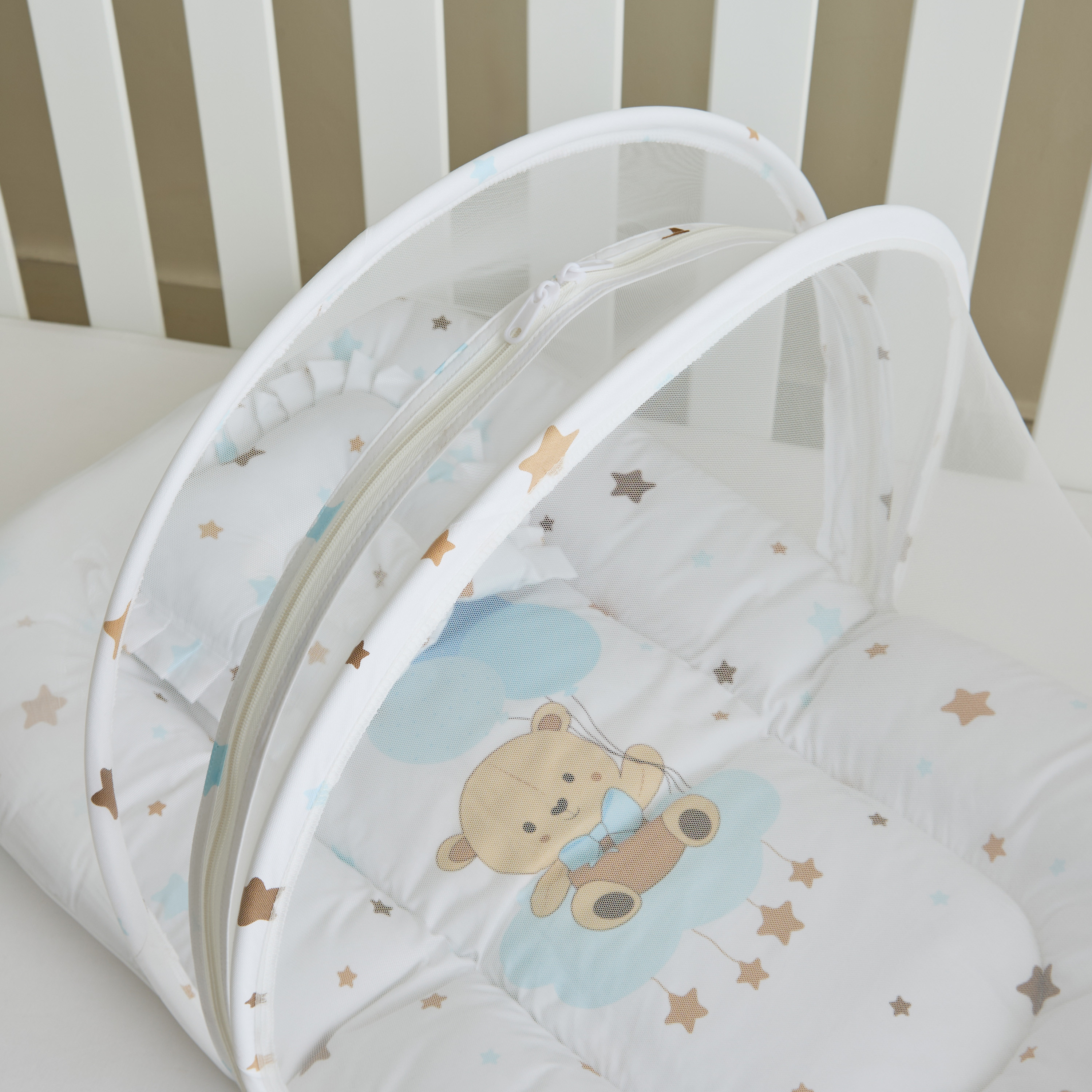 Juniors Baby Bed with Net-baby-nursery-blanketsandswaddles-swaddlesandsleepingbags-image-3