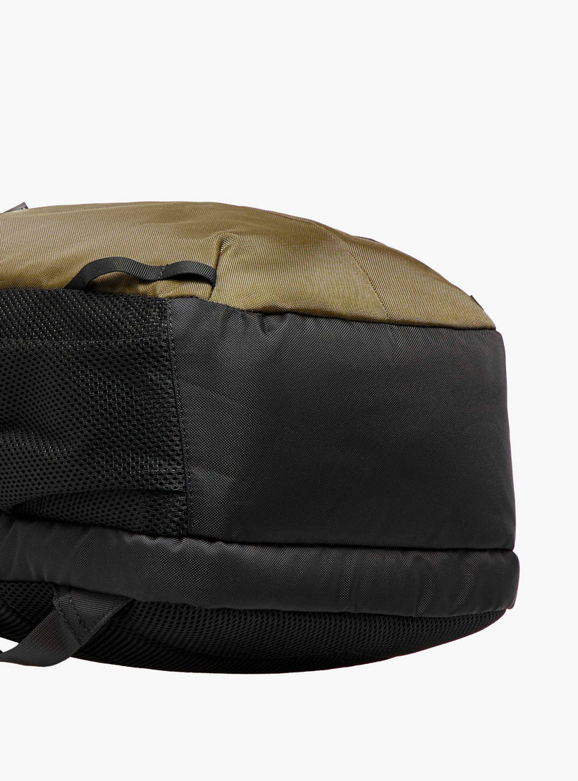 شنطة ظهر بأحزمة كتف قابلة للتعديل للرجال من لي كوبر-travel-luggagesandbags-backpacks-image-7