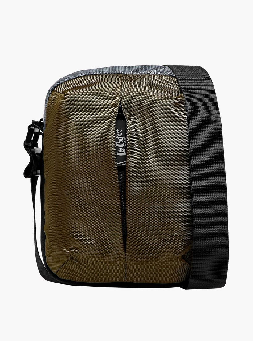 شنطة كروس بودي بحزام قابل للتعديل للرجال من لي كوبر-travel-accessories-image-1