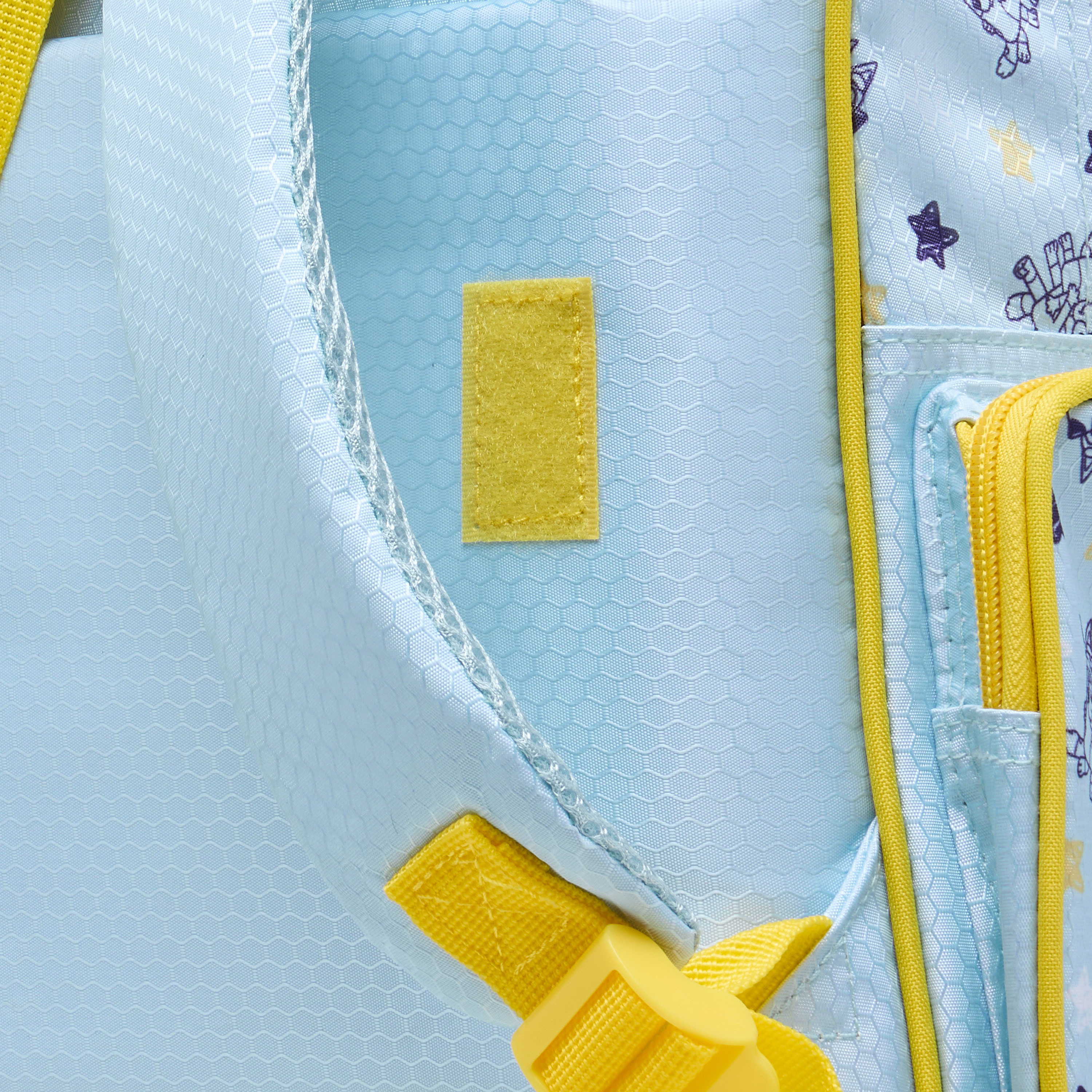 شنطة ظهر ترولي بمقبض قابل للسحب وسحاب إغلاق وطبعات بلوي - 14 بوصة-school-bagsandbackpacks-trolleybags-image-2