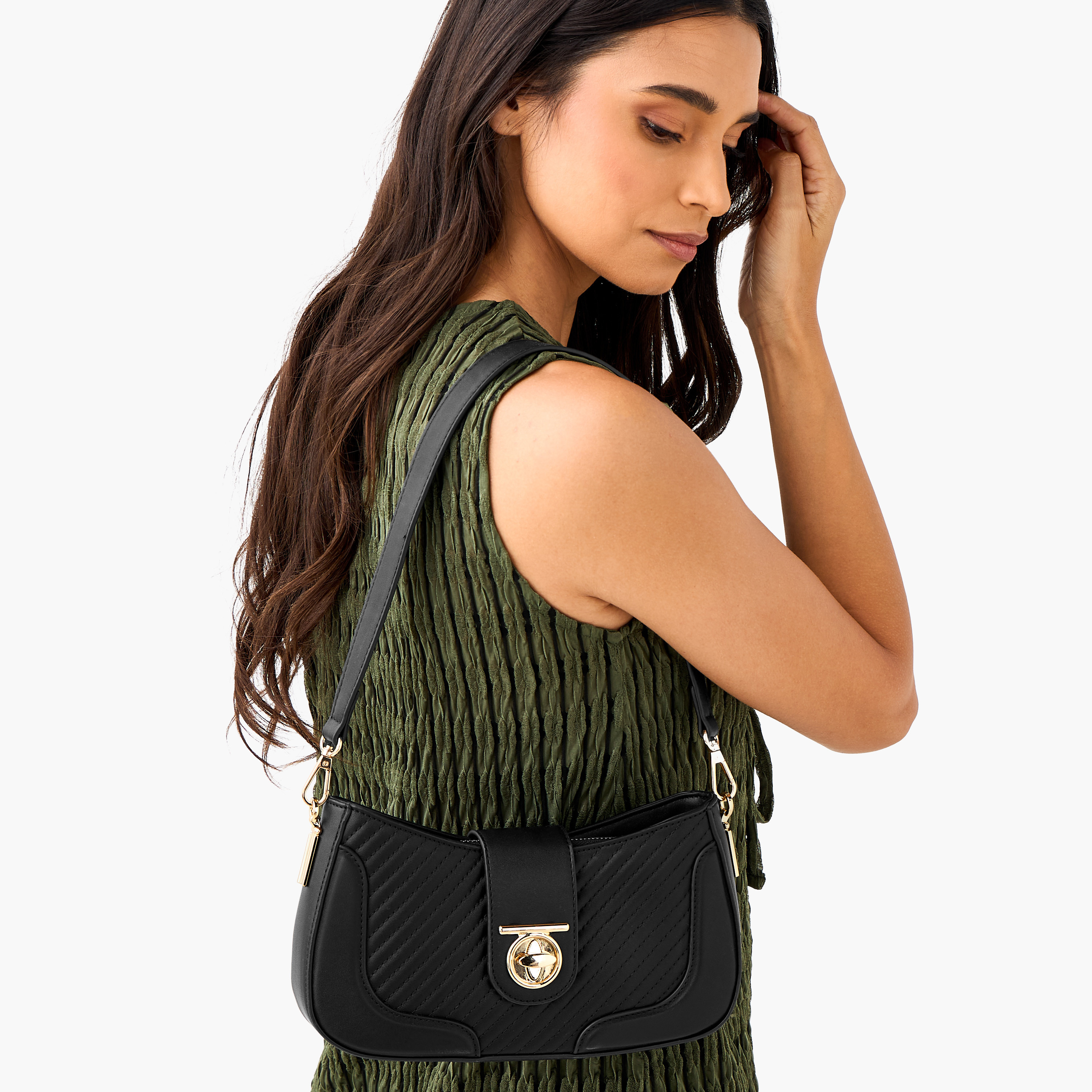 شنطة كروس بودي مبطنة بحمالات قابلة للفصل وقفل إغلاق دوّار من ساشا-women-bagsandwallets-handbags-image-8