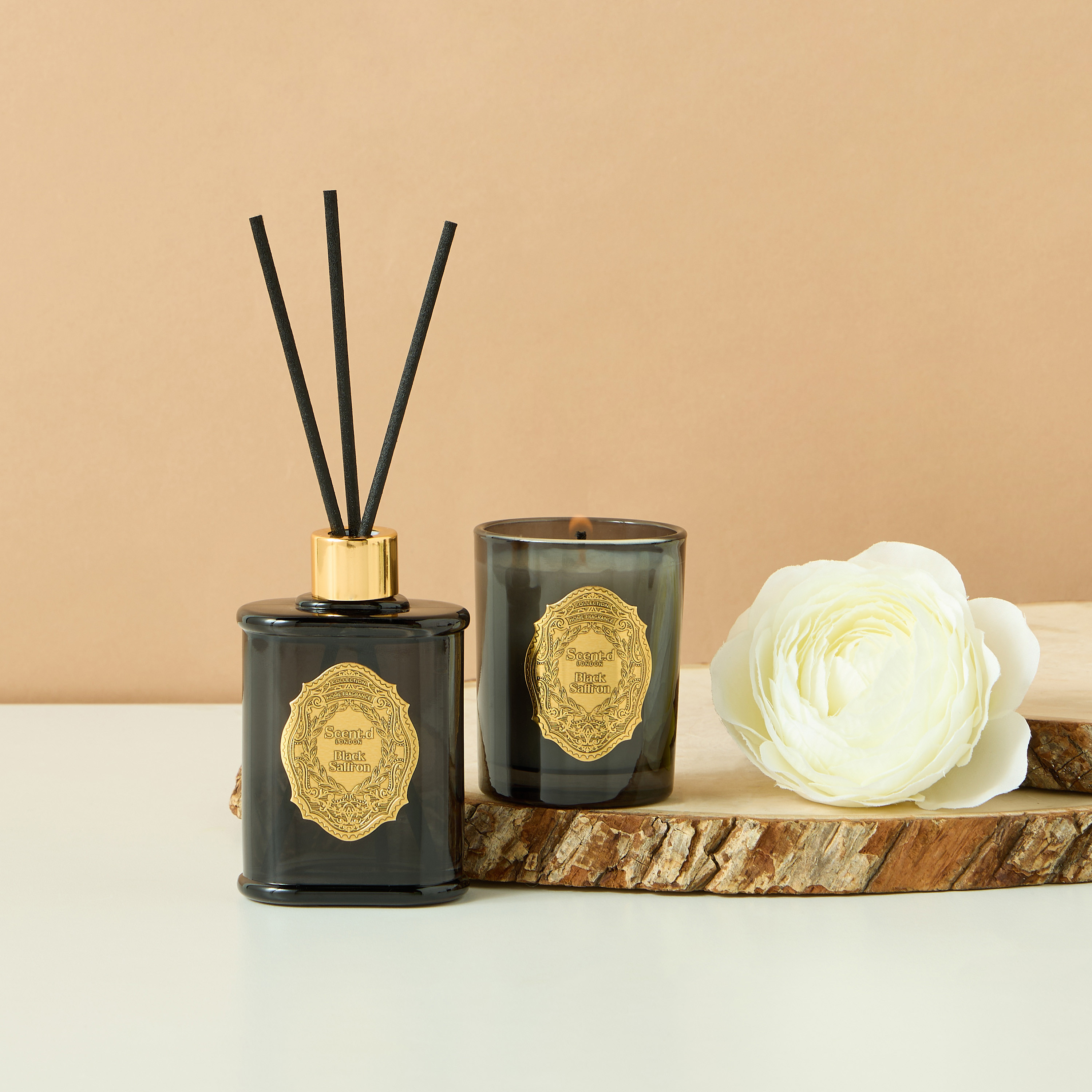 طقم هدايا شمعة معطرة وموزع عطور بالأعواد أورينتال لوكس بلاك زعفران قطعتين من سنت.دي لندن-household-homefragrance-fragrancegiftset-image-1